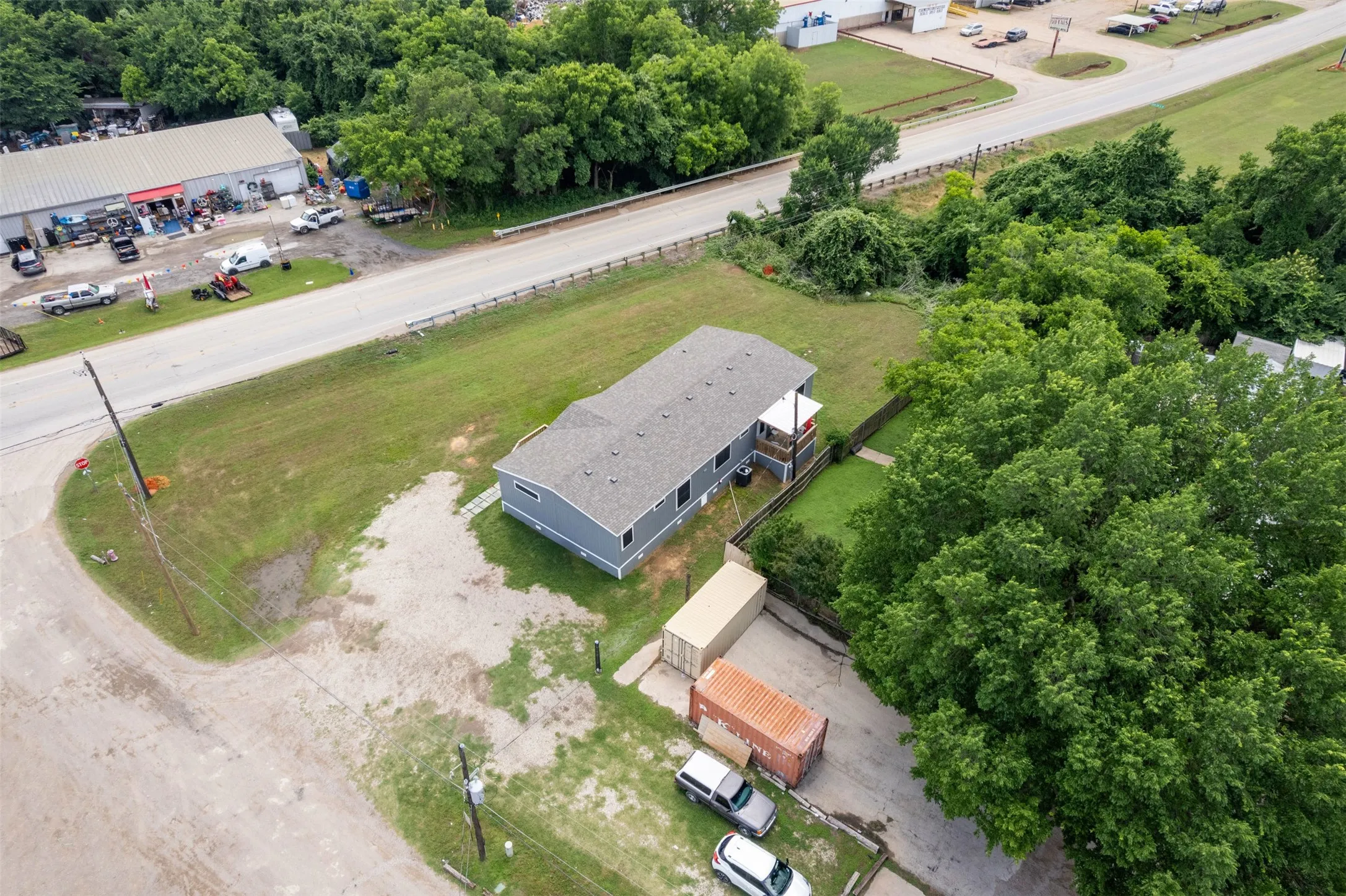Mobile Home For Sale in Tarrant County , 101 Syble Jean Drive, Burleson, Texas 76028, 4 Bedrooms, 2 Bathrooms, Garage spaces, 1,292 Sqft, built in 1997, Price $299,900, mls#21277507, Real Estate Agent in Burleson, Homes For Sale in Tarrant county, Homes For Sale in Burleson, Realtor in Burleson Texas, Real Estate Brokerage Independent Realty Texas, Luminita Cordes Realtor