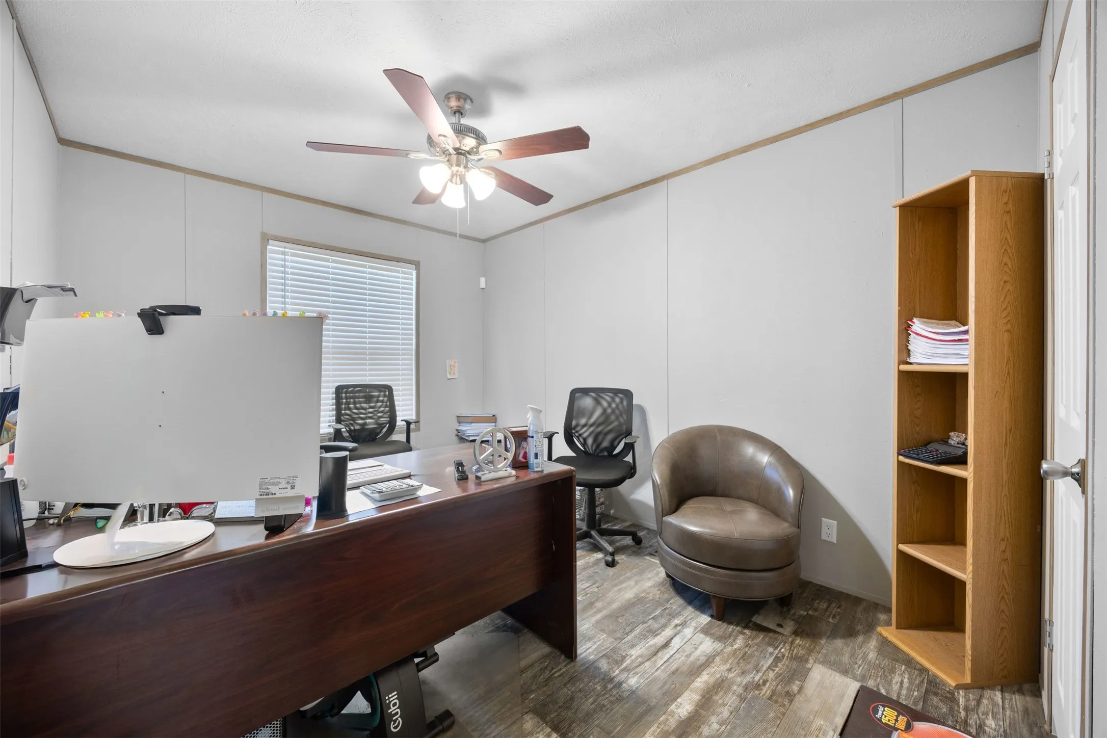Mobile Home For Sale in Tarrant County , 101 Syble Jean Drive, Burleson, Texas 76028, 4 Bedrooms, 2 Bathrooms, Garage spaces, 1,292 Sqft, built in 1997, Price $299,900, mls#21277507, Real Estate Agent in Burleson, Homes For Sale in Tarrant county, Homes For Sale in Burleson, Realtor in Burleson Texas, Real Estate Brokerage Independent Realty Texas, Luminita Cordes Realtor