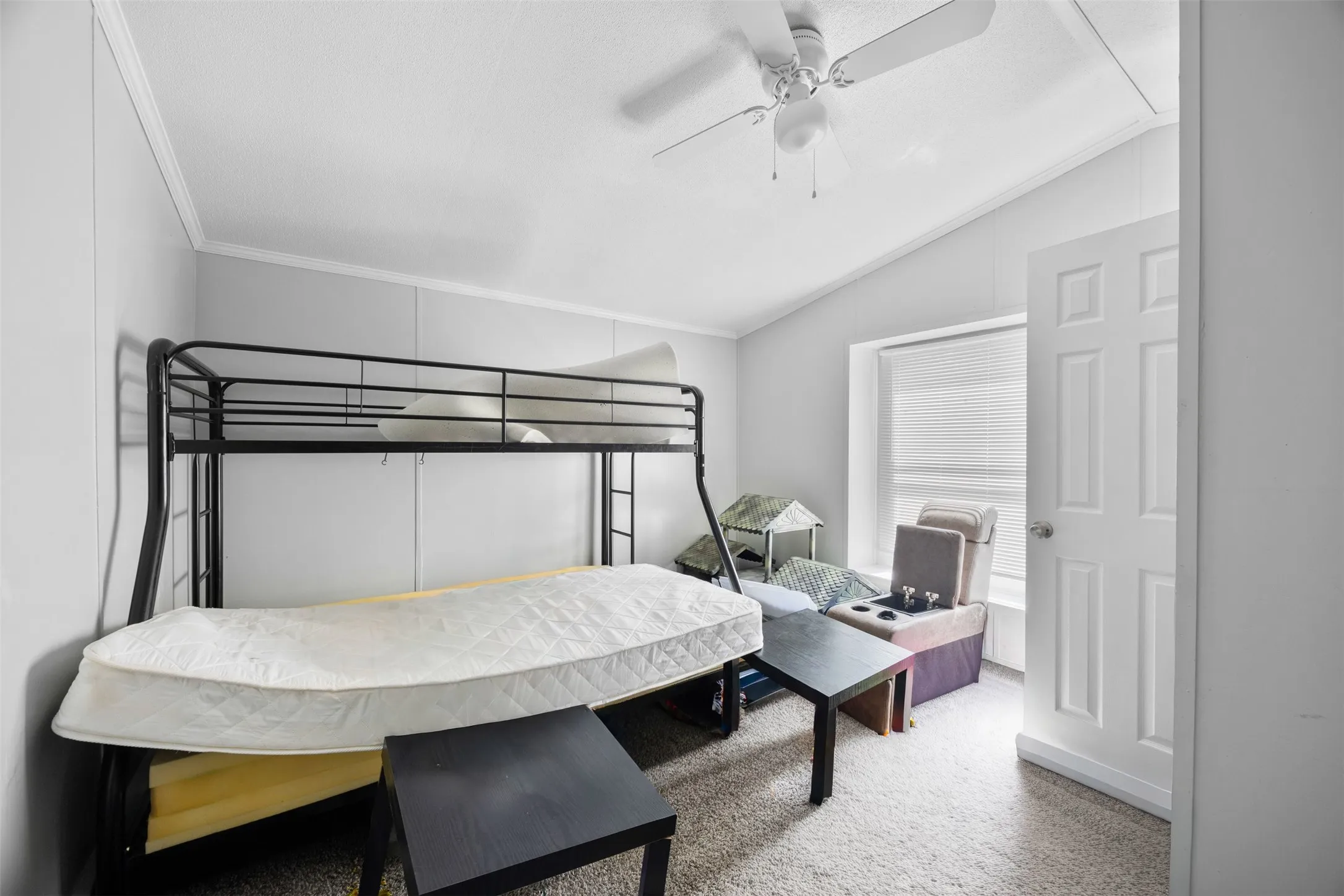 Mobile Home For Sale in Tarrant County , 105 Syble Jean Drive, Burleson, Texas 76028, 3 Bedrooms, 2 Bathrooms, Garage spaces, 1,292 Sqft, built in 1997, Price $199,999, mls#21277517, Real Estate Agent in Burleson, Homes For Sale in Tarrant county, Homes For Sale in Burleson, Realtor in Burleson Texas, Real Estate Brokerage Independent Realty Texas, Luminita Cordes Realtor