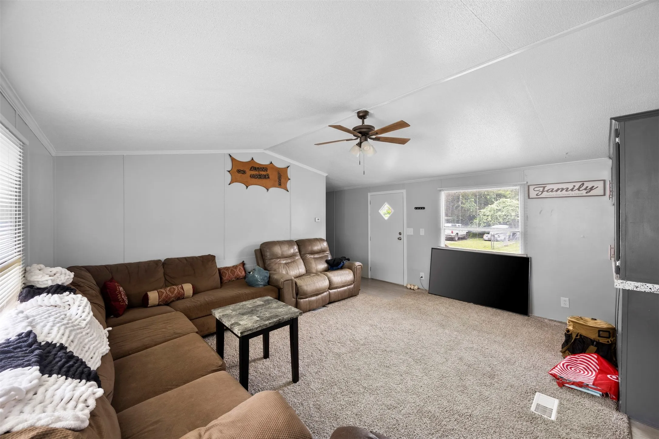 Mobile Home For Sale in Tarrant County , 105 Syble Jean Drive, Burleson, Texas 76028, 3 Bedrooms, 2 Bathrooms, Garage spaces, 1,292 Sqft, built in 1997, Price $199,999, mls#21277517, Real Estate Agent in Burleson, Homes For Sale in Tarrant county, Homes For Sale in Burleson, Realtor in Burleson Texas, Real Estate Brokerage Independent Realty Texas, Luminita Cordes Realtor