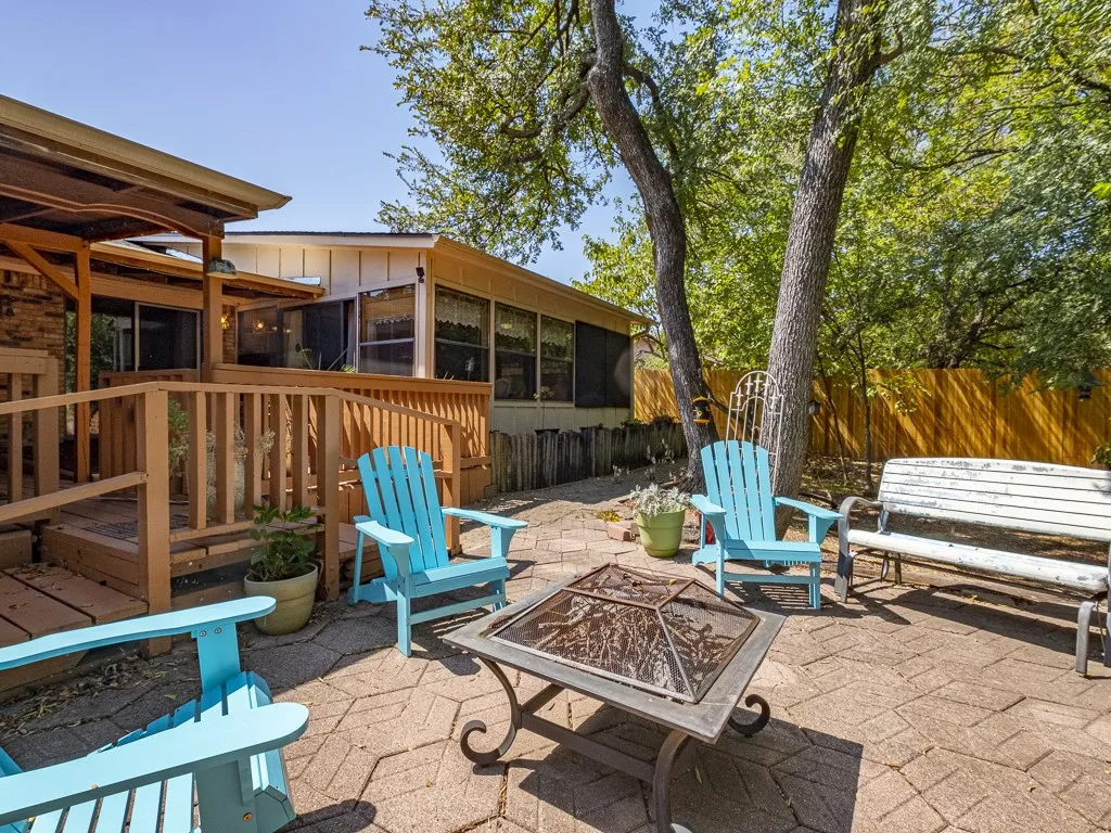 Single Family Residence For Rent in Hood County , 408 Heritage Trail, Granbury, Texas 76048, 3 Bedroom, 2 Bathroom, 2 Garage spaces, 1,635 Sqft, built in 1979, mls#21283261, Real Estate Agent in Granbury, Homes For Rent in Hood county, Homes For Rent in Granbury, Realtor in Granbury Texas, Real Estate Brokerage Independent Realty Texas, Luminita Cordes Realtor