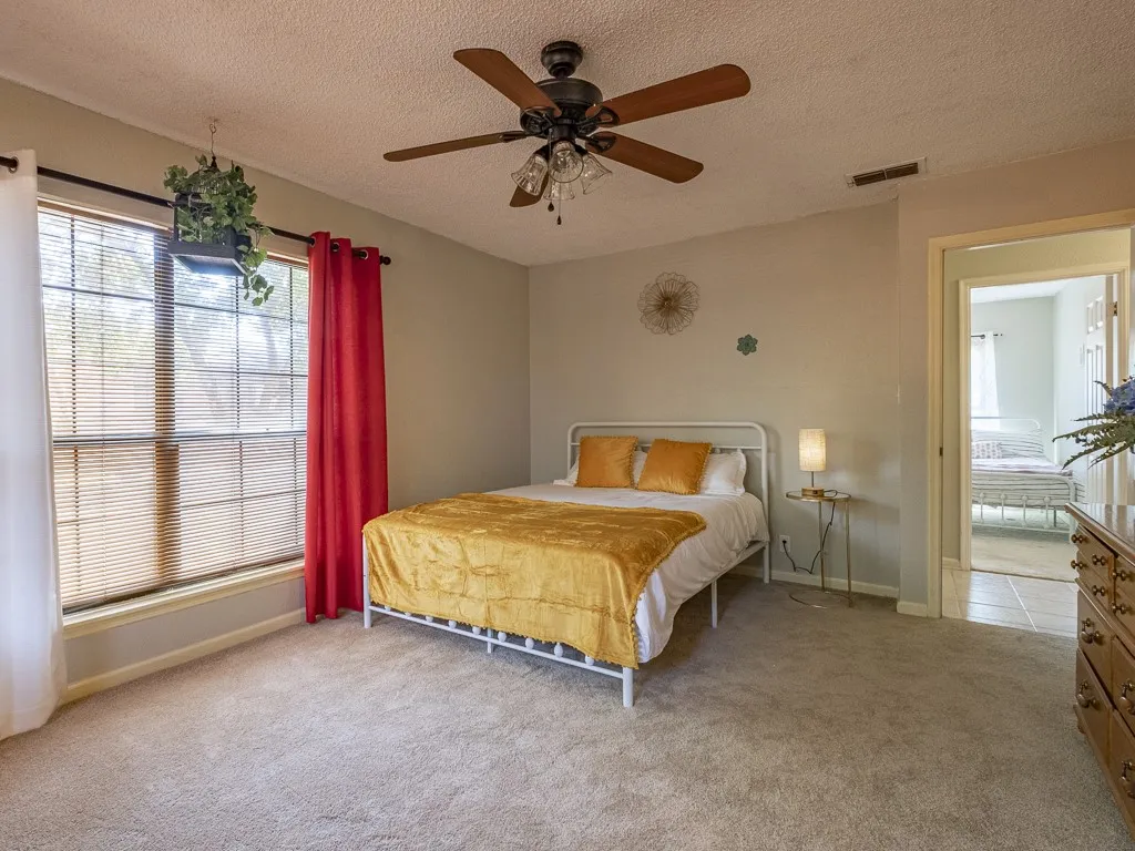 Single Family Residence For Rent in Hood County , 408 Heritage Trail, Granbury, Texas 76048, 3 Bedroom, 2 Bathroom, 2 Garage spaces, 1,635 Sqft, built in 1979, mls#21283261, Real Estate Agent in Granbury, Homes For Rent in Hood county, Homes For Rent in Granbury, Realtor in Granbury Texas, Real Estate Brokerage Independent Realty Texas, Luminita Cordes Realtor