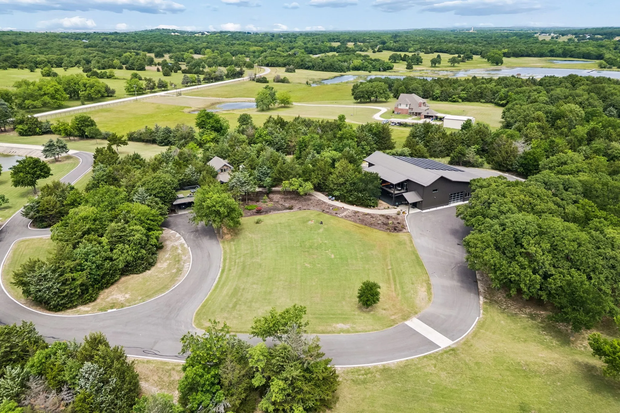 Single Family Residence For Sale in Cooke County , 1306 Morrow Road, Valley View, Texas 76272, 2 Bedrooms, 2 Bathrooms, Garage spaces, 3,999 Sqft, built in 2018, Price $2,800,000, mls#21283256, Real Estate Agent in Valley View, Homes For Sale in Cooke county, Homes For Sale in Valley View, Realtor in Valley View Texas, Real Estate Brokerage Independent Realty Texas, Luminita Cordes Realtor