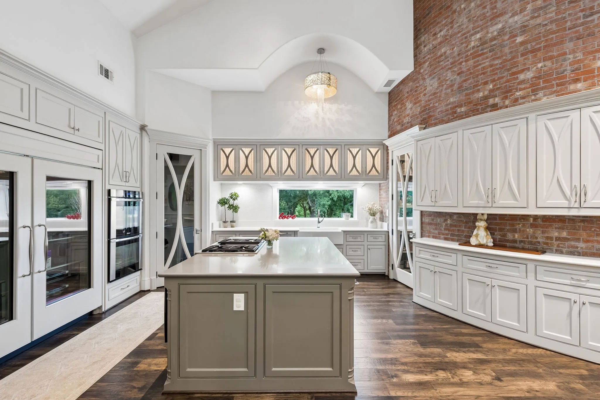 Single Family Residence For Sale in Cooke County , 1306 Morrow Road, Valley View, Texas 76272, 2 Bedrooms, 2 Bathrooms, Garage spaces, 3,999 Sqft, built in 2018, Price $2,800,000, mls#21283256, Real Estate Agent in Valley View, Homes For Sale in Cooke county, Homes For Sale in Valley View, Realtor in Valley View Texas, Real Estate Brokerage Independent Realty Texas, Luminita Cordes Realtor