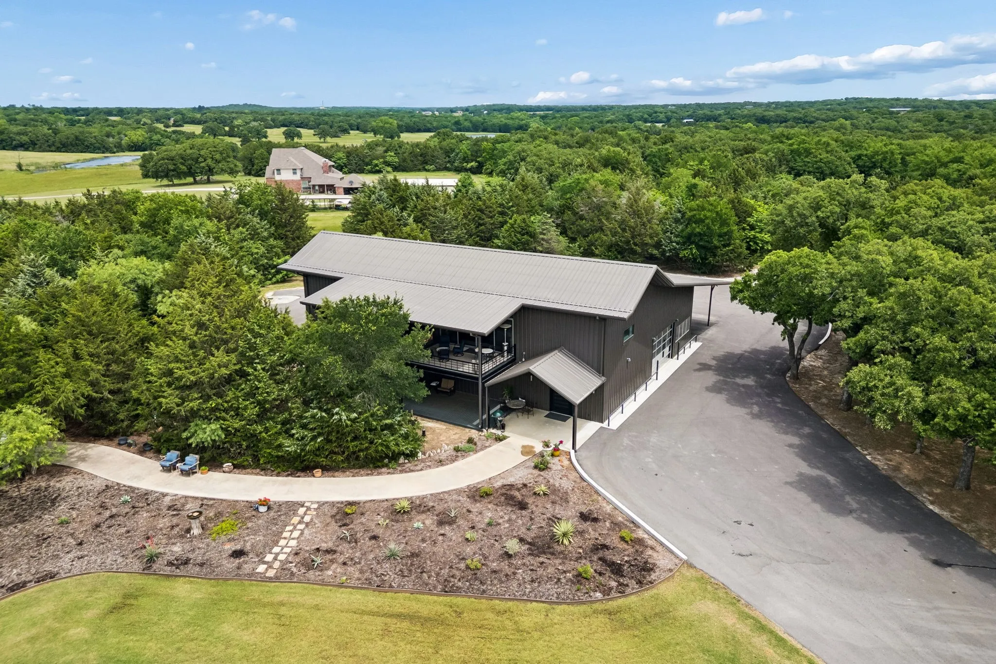 Single Family Residence For Sale in Cooke County , 1306 Morrow Road, Valley View, Texas 76272, 2 Bedrooms, 2 Bathrooms, Garage spaces, 3,999 Sqft, built in 2018, Price $2,800,000, mls#21283256, Real Estate Agent in Valley View, Homes For Sale in Cooke county, Homes For Sale in Valley View, Realtor in Valley View Texas, Real Estate Brokerage Independent Realty Texas, Luminita Cordes Realtor