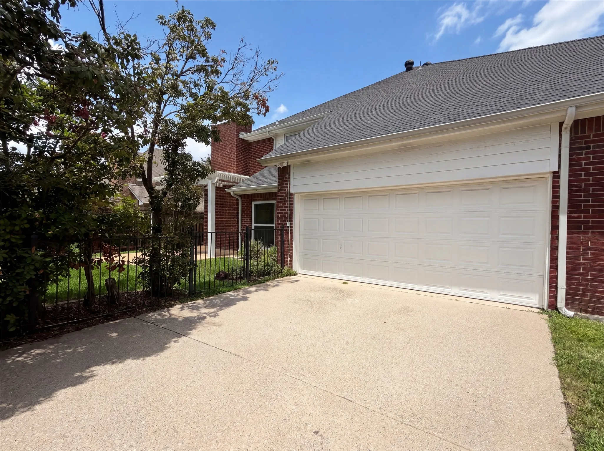 Single Family Residence For Sale in Collin County , 4536 Risinghill Drive, Plano, Texas 75024, 4 Bedroom, 4 Bathroom, 2 Garage spaces, 3,294 Sqft, built in 2000, mls#21283268, Real Estate Agent in Plano, Homes For Sale in Collin county, Homes For Sale in Plano, Realtor in Plano Texas, Real Estate Brokerage Independent Realty Texas, Luminita Cordes Realtor