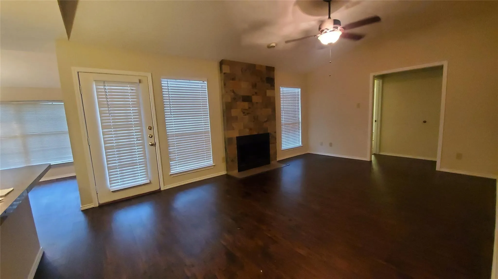 Condominium For Rent in Dallas County , 6002 Marvin Loving Drive 203, Garland, Texas 75043, 2 Bedrooms, 2 Bathrooms, Garage spaces, 1,060 Sqft, built in 1982, Price $1,425, mls#21283285, Real Estate Agent in Garland, Homes For Rent in Dallas county, Homes For Rent in Garland, Realtor in Garland Texas, Real Estate Brokerage Independent Realty Texas, Luminita Cordes Realtor
