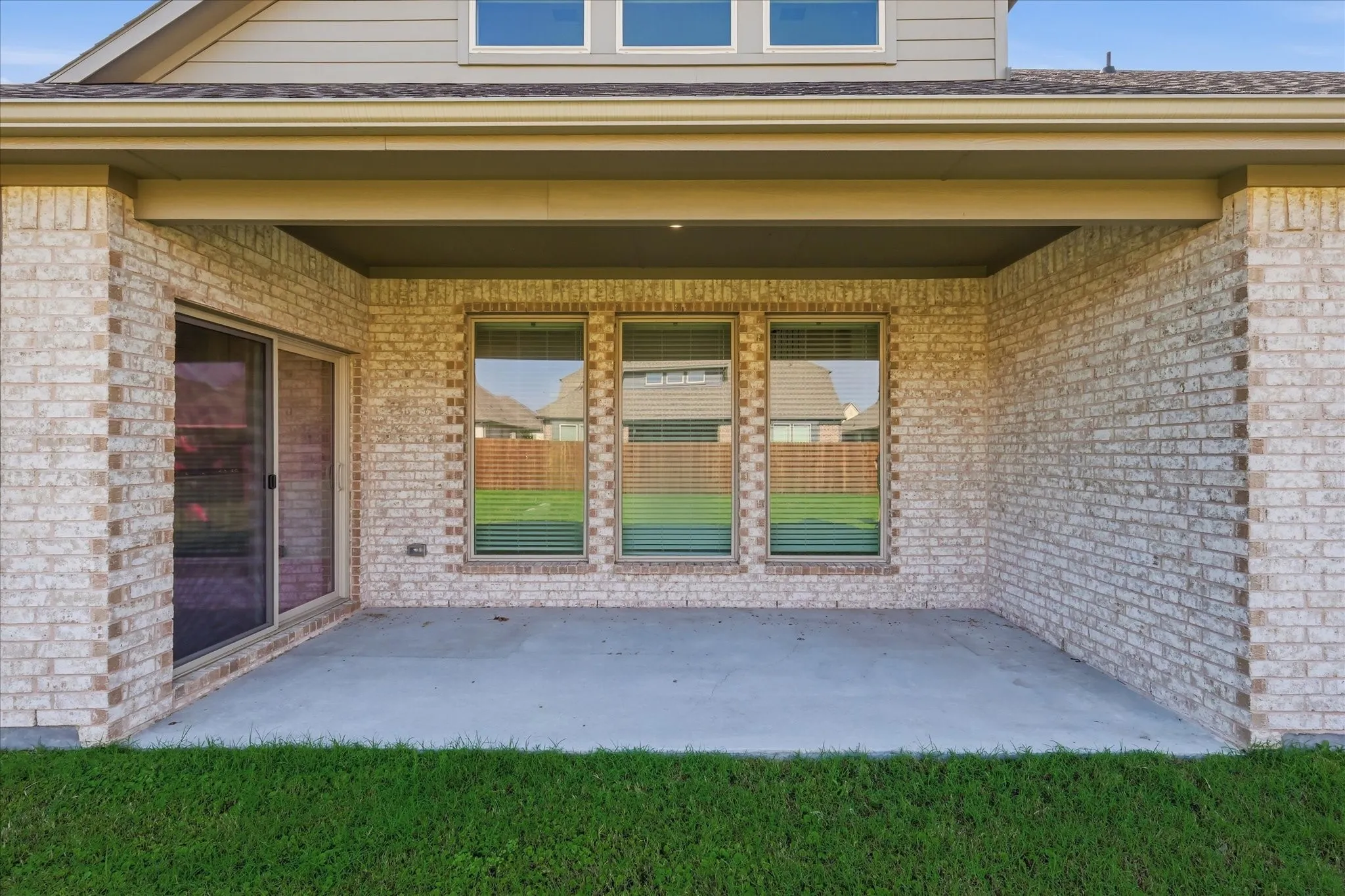 Single Family Residence For Sale in Denton County , 208 Lakewood Lane, Ponder, Texas 76259, 5 Bedroom, 4 Bathroom, 2 Garage spaces, 3,479 Sqft, built in 2023, Price $555,000, mls#21281706, Real Estate Agent in Ponder, Homes For Sale in Denton county, Homes For Sale in Ponder, Realtor in Ponder Texas, Real Estate Brokerage Independent Realty Texas, Luminita Cordes Realtor