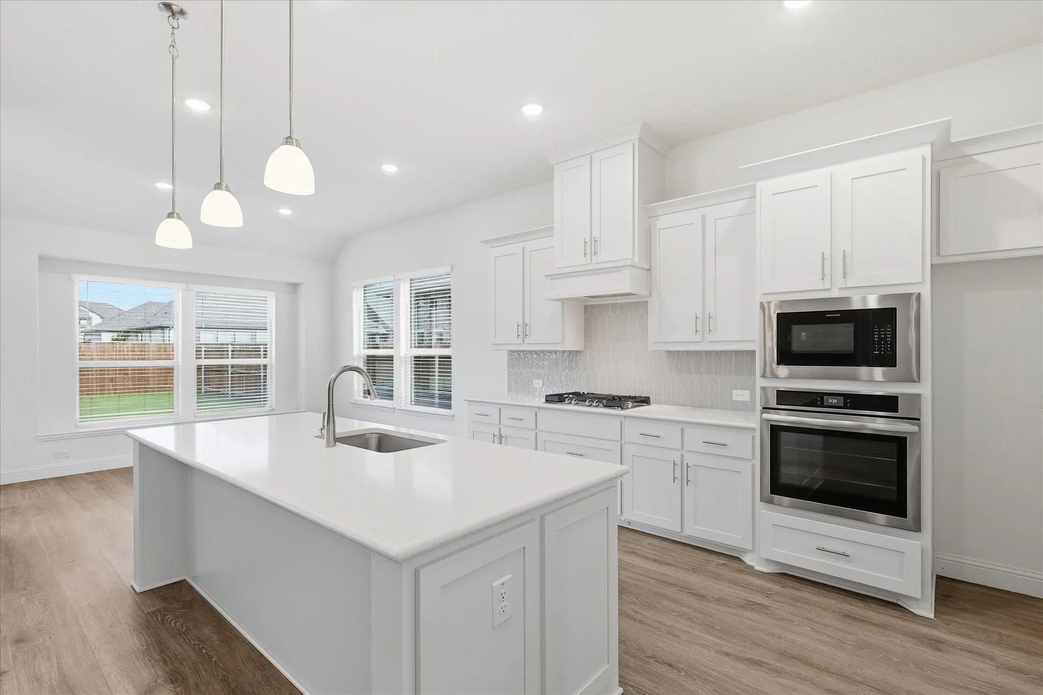 Single Family Residence For Sale in Denton County , 208 Lakewood Lane, Ponder, Texas 76259, 5 Bedroom, 4 Bathroom, 2 Garage spaces, 3,479 Sqft, built in 2023, Price $555,000, mls#21281706, Real Estate Agent in Ponder, Homes For Sale in Denton county, Homes For Sale in Ponder, Realtor in Ponder Texas, Real Estate Brokerage Independent Realty Texas, Luminita Cordes Realtor