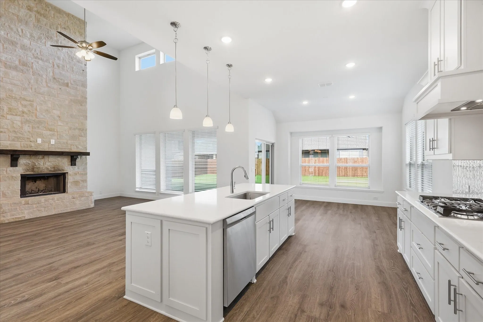 Single Family Residence For Sale in Denton County , 208 Lakewood Lane, Ponder, Texas 76259, 5 Bedroom, 4 Bathroom, 2 Garage spaces, 3,479 Sqft, built in 2023, Price $555,000, mls#21281706, Real Estate Agent in Ponder, Homes For Sale in Denton county, Homes For Sale in Ponder, Realtor in Ponder Texas, Real Estate Brokerage Independent Realty Texas, Luminita Cordes Realtor