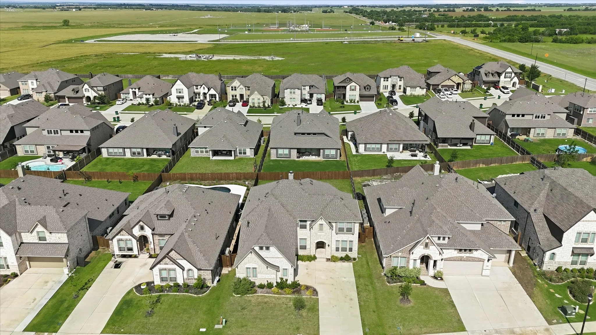 Single Family Residence For Sale in Denton County , 208 Lakewood Lane, Ponder, Texas 76259, 5 Bedroom, 4 Bathroom, 2 Garage spaces, 3,479 Sqft, built in 2023, Price $555,000, mls#21281706, Real Estate Agent in Ponder, Homes For Sale in Denton county, Homes For Sale in Ponder, Realtor in Ponder Texas, Real Estate Brokerage Independent Realty Texas, Luminita Cordes Realtor