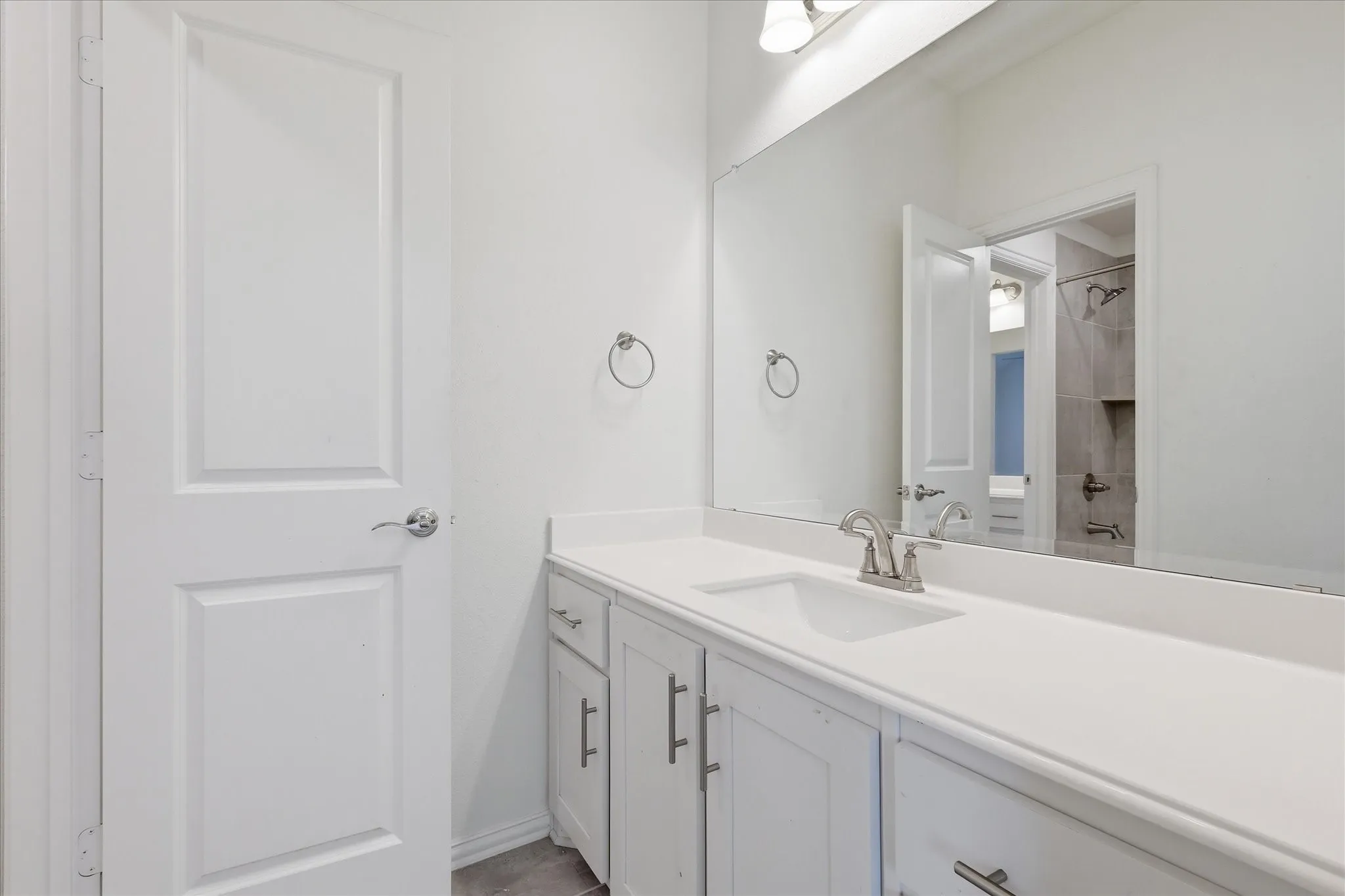 Single Family Residence For Sale in Denton County , 208 Lakewood Lane, Ponder, Texas 76259, 5 Bedroom, 4 Bathroom, 2 Garage spaces, 3,479 Sqft, built in 2023, Price $555,000, mls#21281706, Real Estate Agent in Ponder, Homes For Sale in Denton county, Homes For Sale in Ponder, Realtor in Ponder Texas, Real Estate Brokerage Independent Realty Texas, Luminita Cordes Realtor
