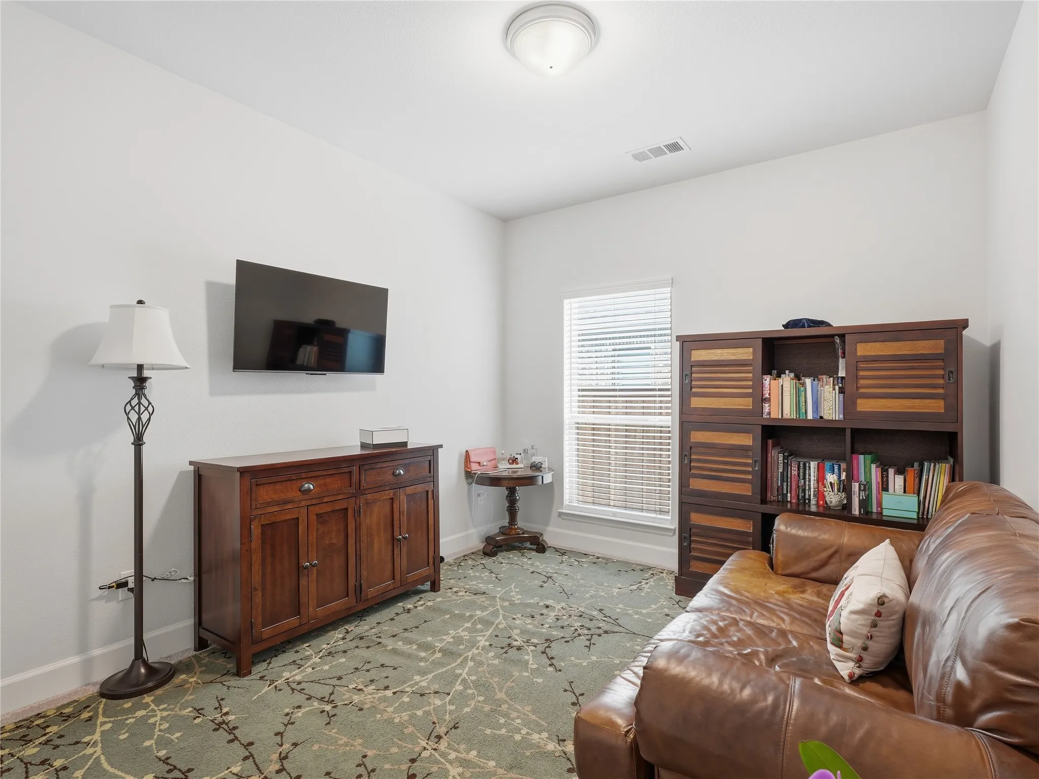 Single Family Residence For Sale in Collin County , 8216 San Bernard, Mc Kinney, Texas 75071, 4 Bedroom, 2 Bathroom, 2 Garage spaces, 1,992 Sqft, built in 2021, mls#21281830, Real Estate Agent in Mc Kinney, Homes For Sale in Collin county, Homes For Sale in Mc Kinney, Realtor in Mc Kinney Texas, Real Estate Brokerage Independent Realty Texas, Luminita Cordes Realtor