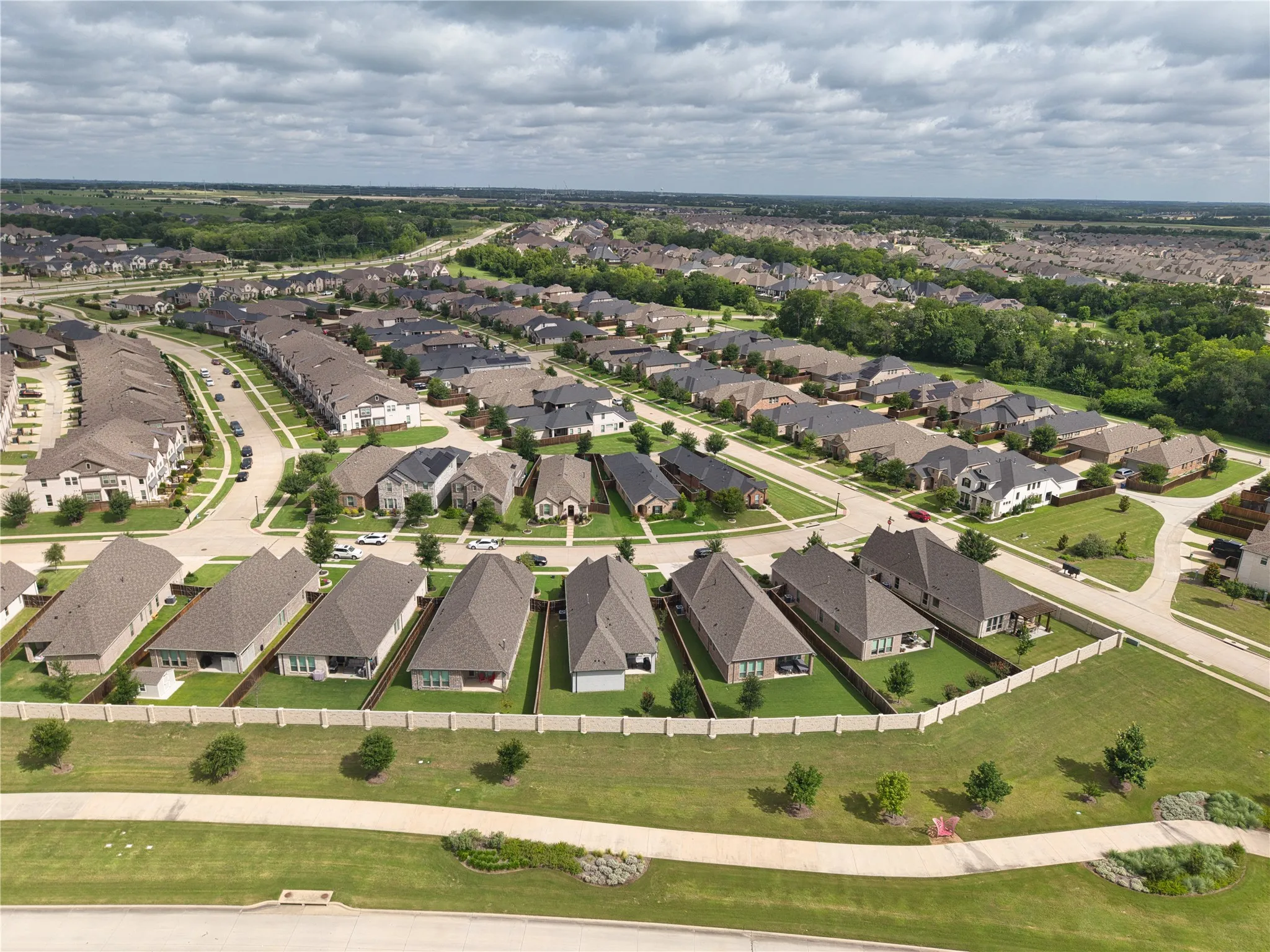 Single Family Residence For Sale in Collin County , 8216 San Bernard, Mc Kinney, Texas 75071, 4 Bedroom, 2 Bathroom, 2 Garage spaces, 1,992 Sqft, built in 2021, mls#21281830, Real Estate Agent in Mc Kinney, Homes For Sale in Collin county, Homes For Sale in Mc Kinney, Realtor in Mc Kinney Texas, Real Estate Brokerage Independent Realty Texas, Luminita Cordes Realtor