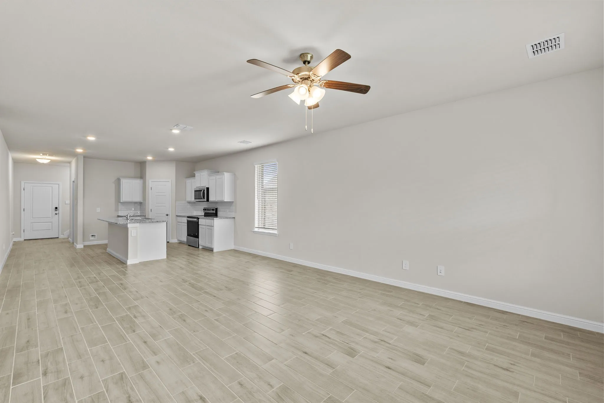 Single Family Residence For Sale in Hood County , 1936 Preakness Drive, Granbury, Texas 76049, 4 Bedroom, 3 Bathroom, 2 Garage spaces, 2,231 Sqft, built in 2025, mls#21283291, Real Estate Agent in Granbury, Homes For Sale in Hood county, Homes For Sale in Granbury, Realtor in Granbury Texas, Real Estate Brokerage Independent Realty Texas, Luminita Cordes Realtor