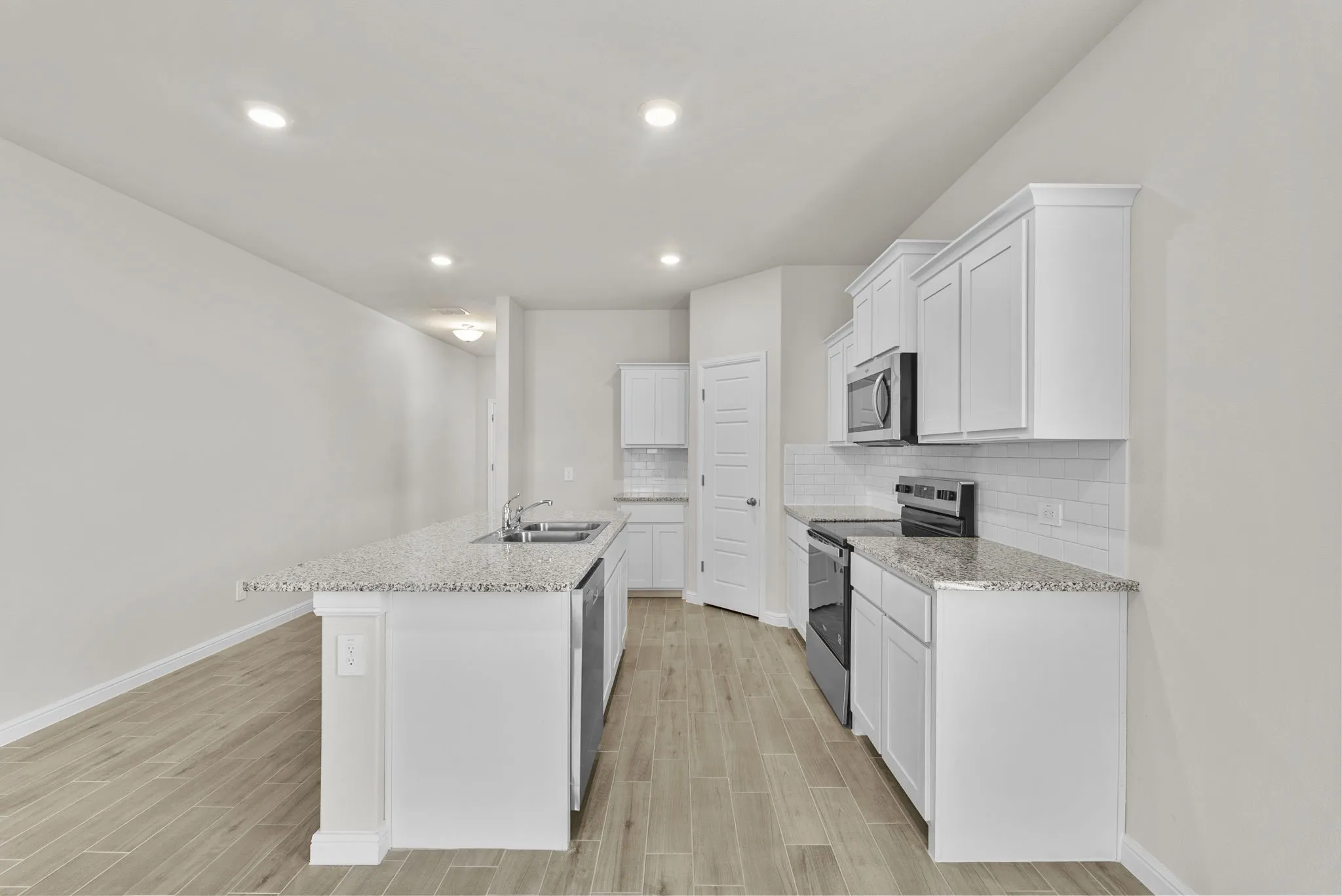 Single Family Residence For Sale in Hood County , 1936 Preakness Drive, Granbury, Texas 76049, 4 Bedroom, 3 Bathroom, 2 Garage spaces, 2,231 Sqft, built in 2025, mls#21283291, Real Estate Agent in Granbury, Homes For Sale in Hood county, Homes For Sale in Granbury, Realtor in Granbury Texas, Real Estate Brokerage Independent Realty Texas, Luminita Cordes Realtor