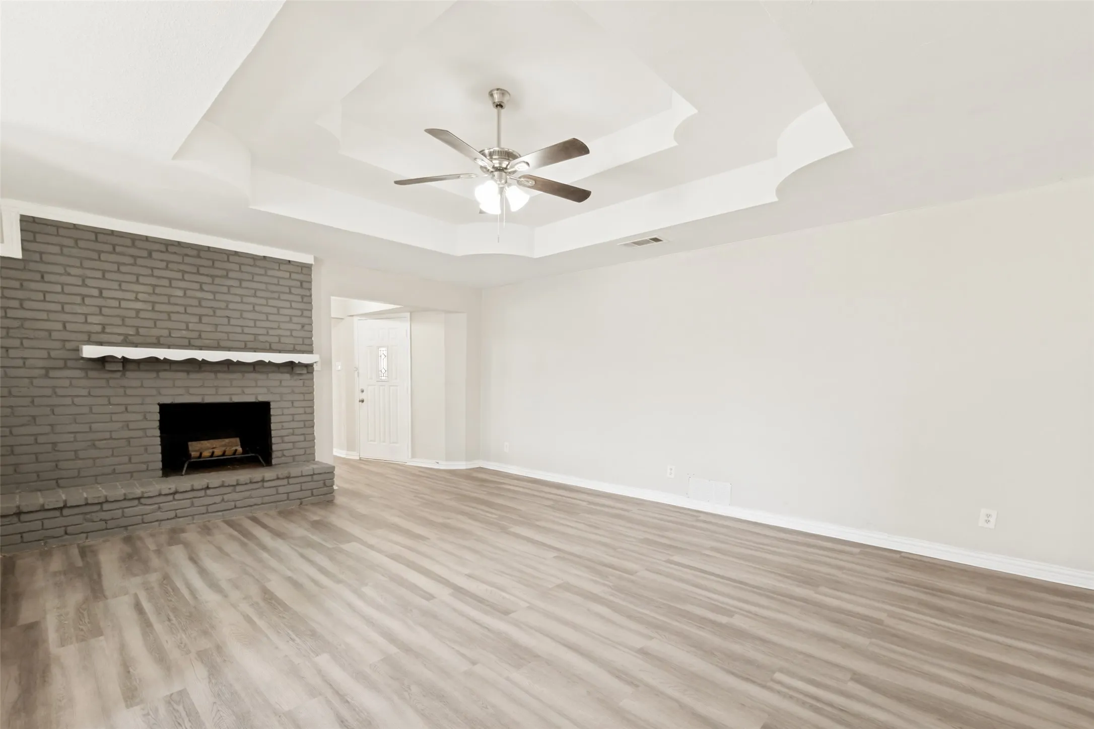 Single Family Residence For Sale in Dallas County , 1317 Mount Vernon Drive, Mesquite, Texas 75149, 4 Bedrooms, 2 Bathrooms, 2 Garage spaces, 2,317 Sqft, built in 1968, Price $360,000, mls#21283239, Real Estate Agent in Mesquite, Homes For Sale in Dallas county, Homes For Sale in Mesquite, Realtor in Mesquite Texas, Real Estate Brokerage Independent Realty Texas, Luminita Cordes Realtor