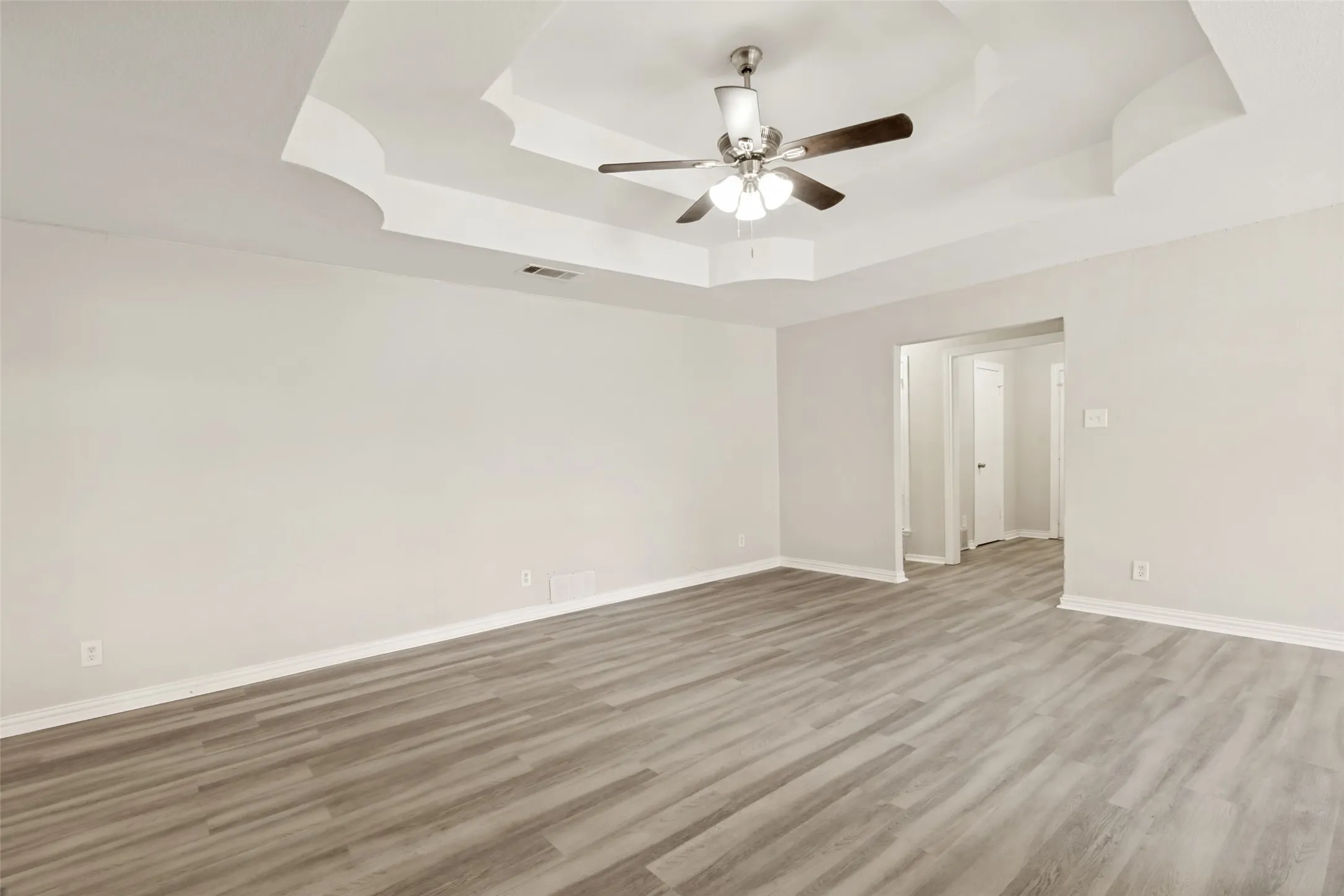 Single Family Residence For Sale in Dallas County , 1317 Mount Vernon Drive, Mesquite, Texas 75149, 4 Bedrooms, 2 Bathrooms, 2 Garage spaces, 2,317 Sqft, built in 1968, Price $360,000, mls#21283239, Real Estate Agent in Mesquite, Homes For Sale in Dallas county, Homes For Sale in Mesquite, Realtor in Mesquite Texas, Real Estate Brokerage Independent Realty Texas, Luminita Cordes Realtor