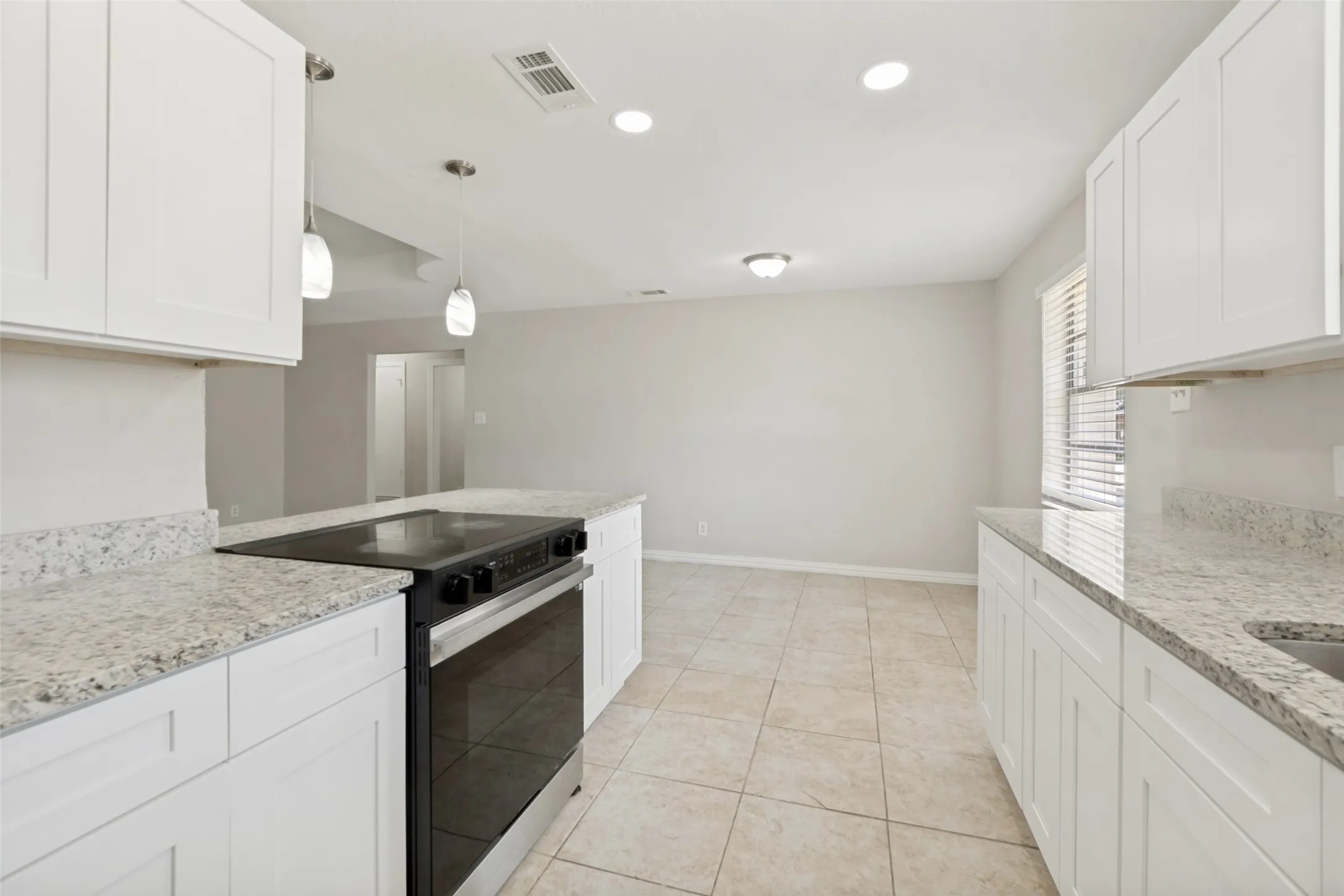 Single Family Residence For Sale in Dallas County , 1317 Mount Vernon Drive, Mesquite, Texas 75149, 4 Bedrooms, 2 Bathrooms, 2 Garage spaces, 2,317 Sqft, built in 1968, Price $360,000, mls#21283239, Real Estate Agent in Mesquite, Homes For Sale in Dallas county, Homes For Sale in Mesquite, Realtor in Mesquite Texas, Real Estate Brokerage Independent Realty Texas, Luminita Cordes Realtor