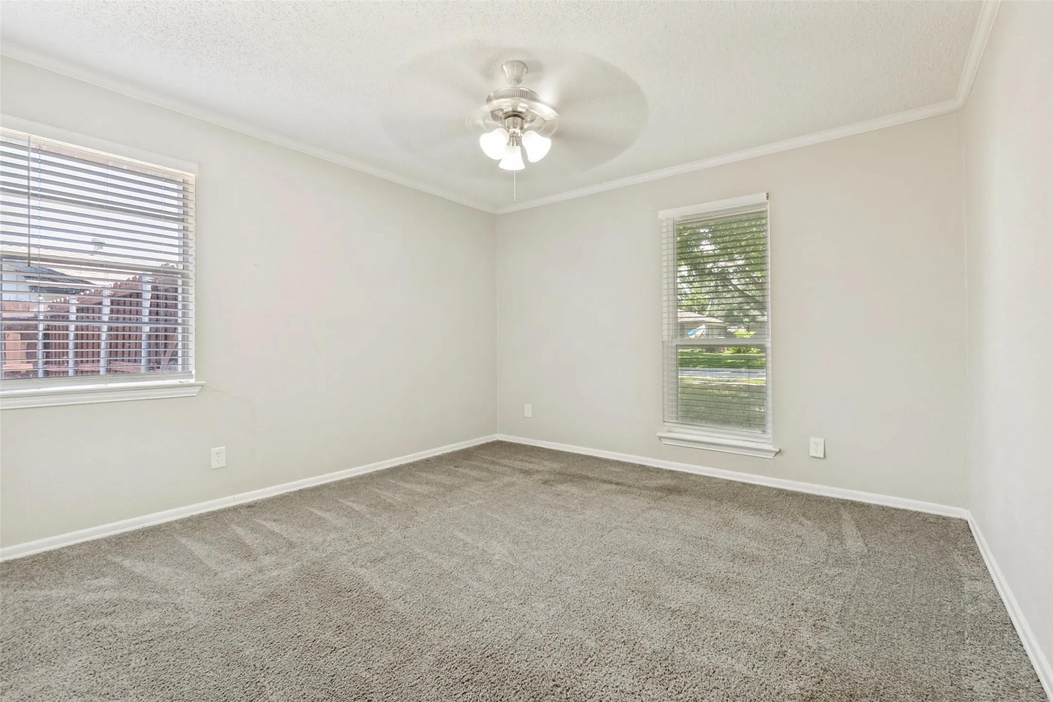Single Family Residence For Sale in Dallas County , 1317 Mount Vernon Drive, Mesquite, Texas 75149, 4 Bedrooms, 2 Bathrooms, 2 Garage spaces, 2,317 Sqft, built in 1968, Price $360,000, mls#21283239, Real Estate Agent in Mesquite, Homes For Sale in Dallas county, Homes For Sale in Mesquite, Realtor in Mesquite Texas, Real Estate Brokerage Independent Realty Texas, Luminita Cordes Realtor