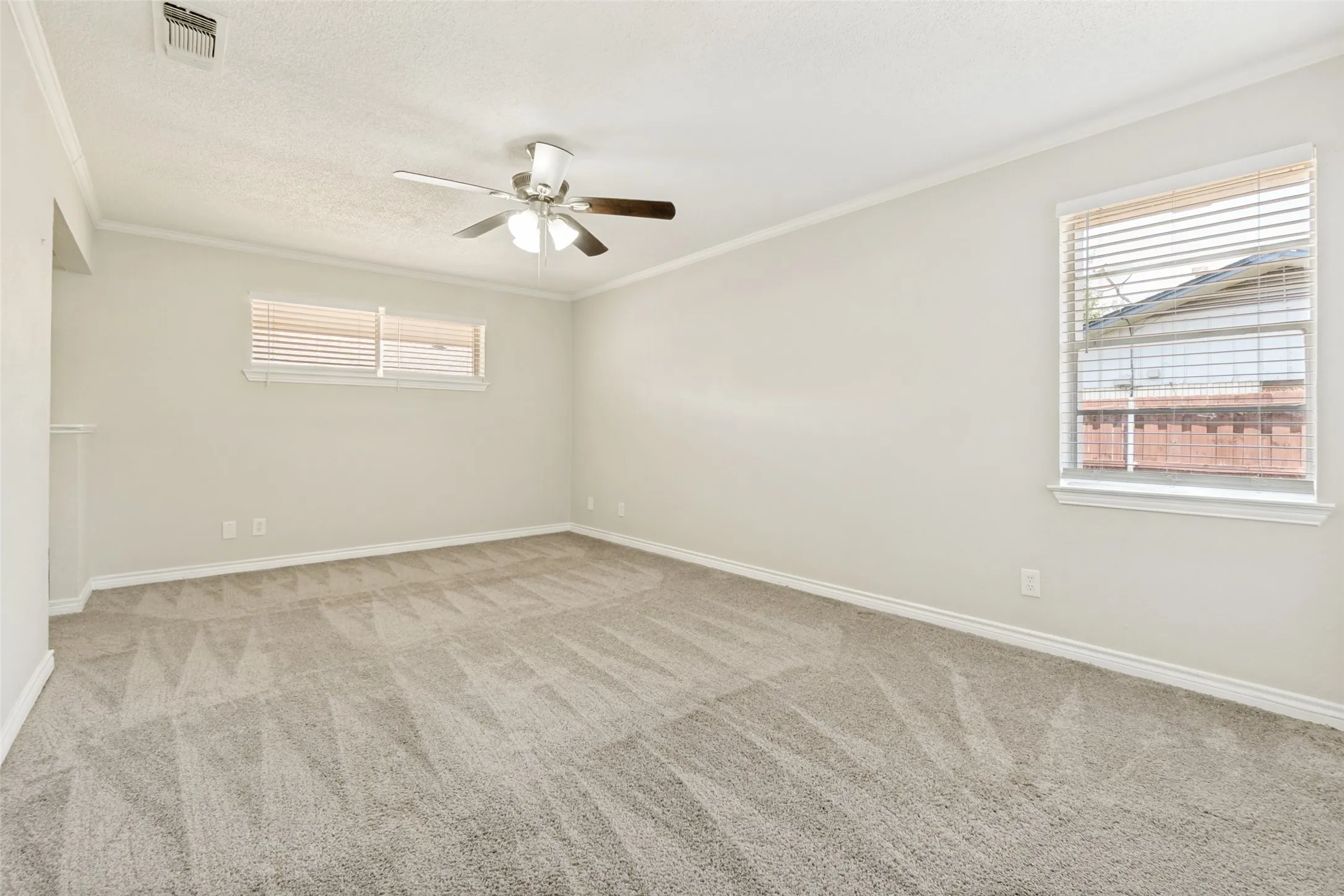 Single Family Residence For Sale in Dallas County , 1317 Mount Vernon Drive, Mesquite, Texas 75149, 4 Bedrooms, 2 Bathrooms, 2 Garage spaces, 2,317 Sqft, built in 1968, Price $360,000, mls#21283239, Real Estate Agent in Mesquite, Homes For Sale in Dallas county, Homes For Sale in Mesquite, Realtor in Mesquite Texas, Real Estate Brokerage Independent Realty Texas, Luminita Cordes Realtor