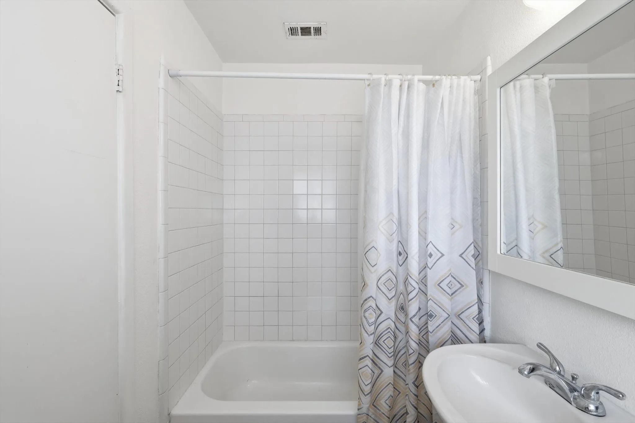 Single Family Residence For Sale in Denton County , 612 N 10th Street, Sanger, Texas 76266, 3 Bedroom, 2 Bathroom, 2 Garage spaces, 1,423 Sqft, built in 1969, Price $255,900, mls#21283293, Real Estate Agent in Sanger, Homes For Sale in Denton county, Homes For Sale in Sanger, Realtor in Sanger Texas, Real Estate Brokerage Independent Realty Texas, Luminita Cordes Realtor
