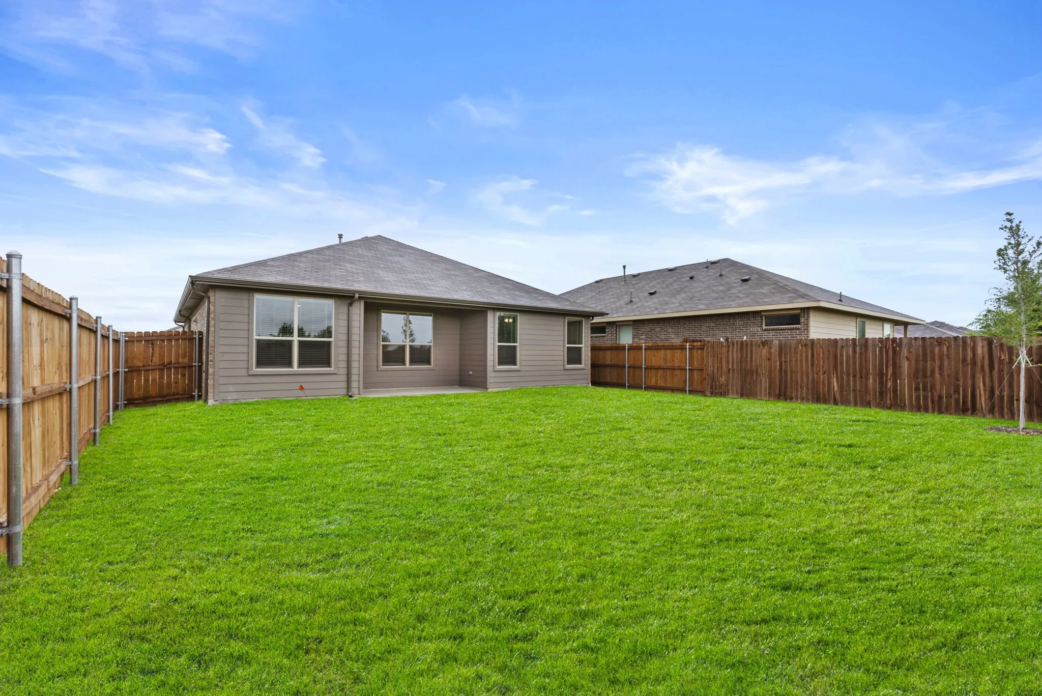 Single Family Residence For Sale in Johnson County , 9705 Austin Hollow Road, Crowley, Texas 76036, 3 Bedrooms, 2 Bathrooms, 2 Garage spaces, 1,446 Sqft, built in 2025, Price $324,500, mls#21283305, Real Estate Agent in Crowley, Homes For Sale in Johnson county, Homes For Sale in Crowley, Realtor in Crowley Texas, Real Estate Brokerage Independent Realty Texas, Luminita Cordes Realtor