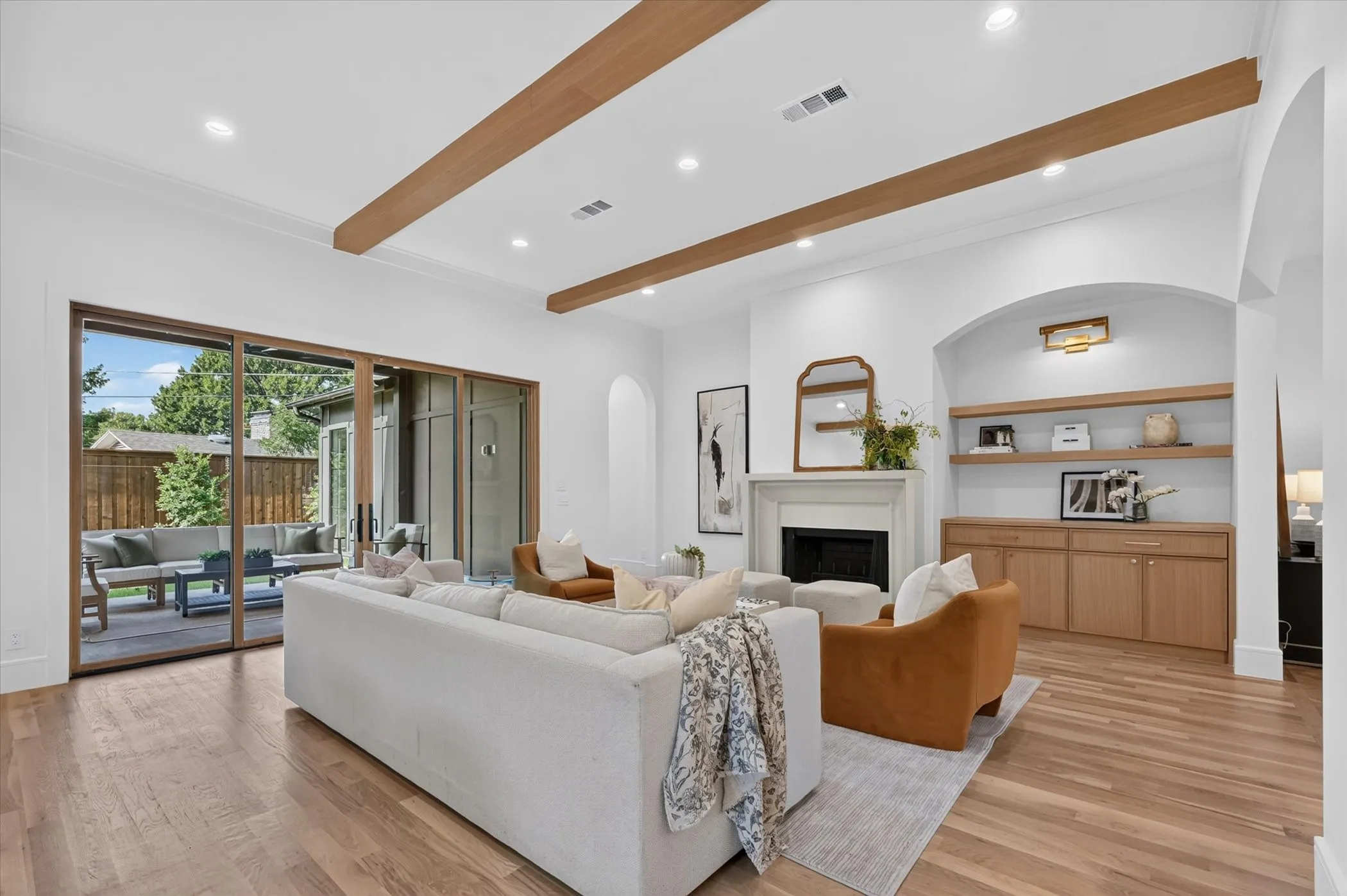 Single Family Residence For Sale in Dallas County , 10140 Lakemere Drive, Dallas, Texas 75238, 5 Bedroom, 4 Bathroom, 2 Garage spaces, 4,232 Sqft, built in 2026, Price $1,785,000, mls#21283326, Real Estate Agent in Dallas, Homes For Sale in Dallas county, Homes For Sale in Dallas, Realtor in Dallas Texas, Real Estate Brokerage Independent Realty Texas, Luminita Cordes Realtor