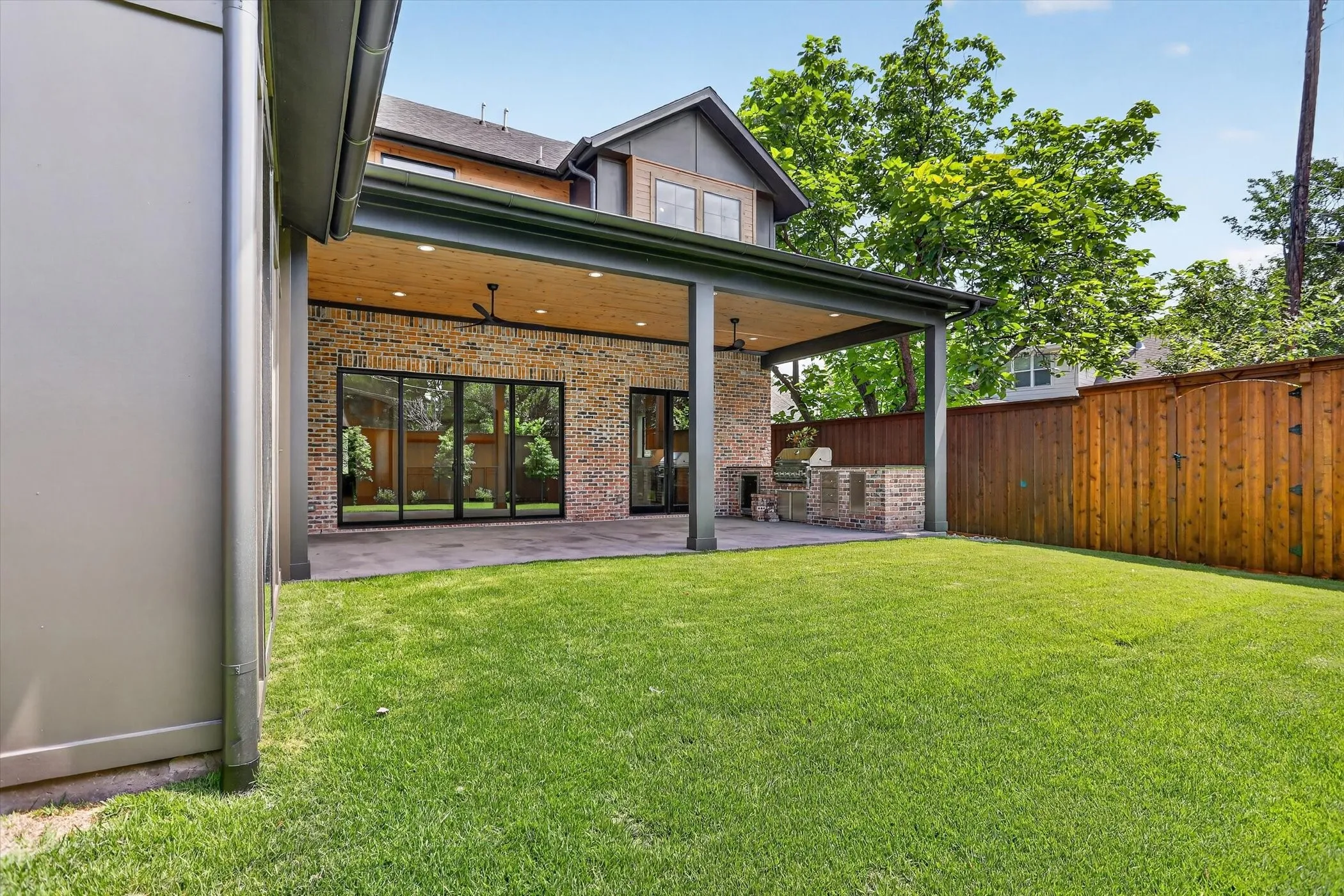 Single Family Residence For Sale in Dallas County , 10140 Lakemere Drive, Dallas, Texas 75238, 5 Bedroom, 4 Bathroom, 2 Garage spaces, 4,232 Sqft, built in 2026, Price $1,785,000, mls#21283326, Real Estate Agent in Dallas, Homes For Sale in Dallas county, Homes For Sale in Dallas, Realtor in Dallas Texas, Real Estate Brokerage Independent Realty Texas, Luminita Cordes Realtor