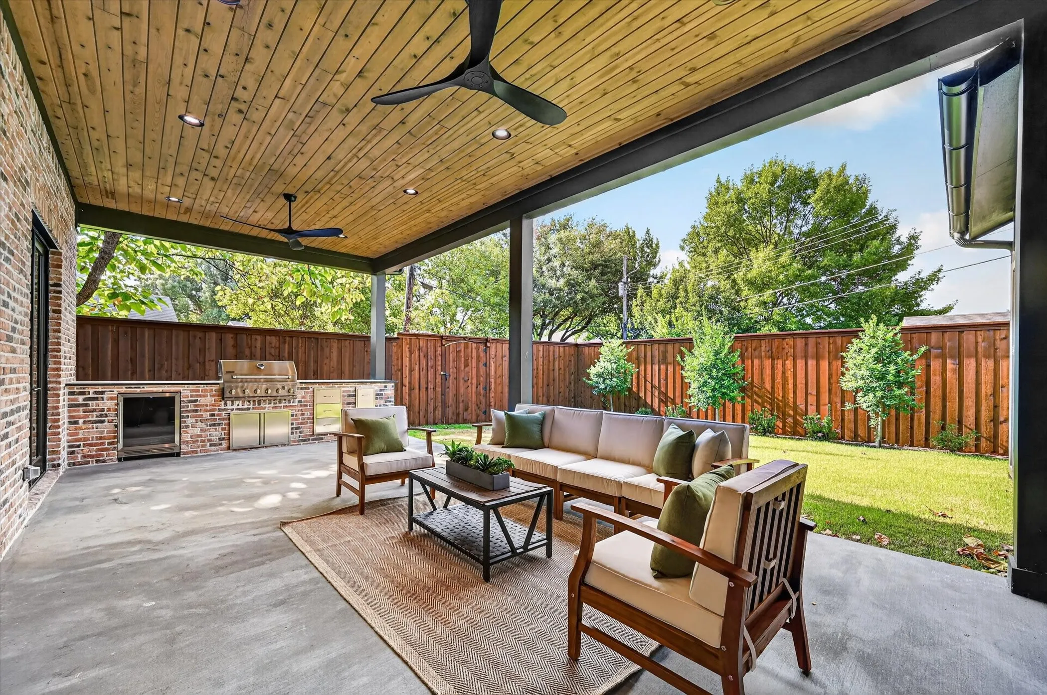 Single Family Residence For Sale in Dallas County , 10140 Lakemere Drive, Dallas, Texas 75238, 5 Bedroom, 4 Bathroom, 2 Garage spaces, 4,232 Sqft, built in 2026, Price $1,785,000, mls#21283326, Real Estate Agent in Dallas, Homes For Sale in Dallas county, Homes For Sale in Dallas, Realtor in Dallas Texas, Real Estate Brokerage Independent Realty Texas, Luminita Cordes Realtor