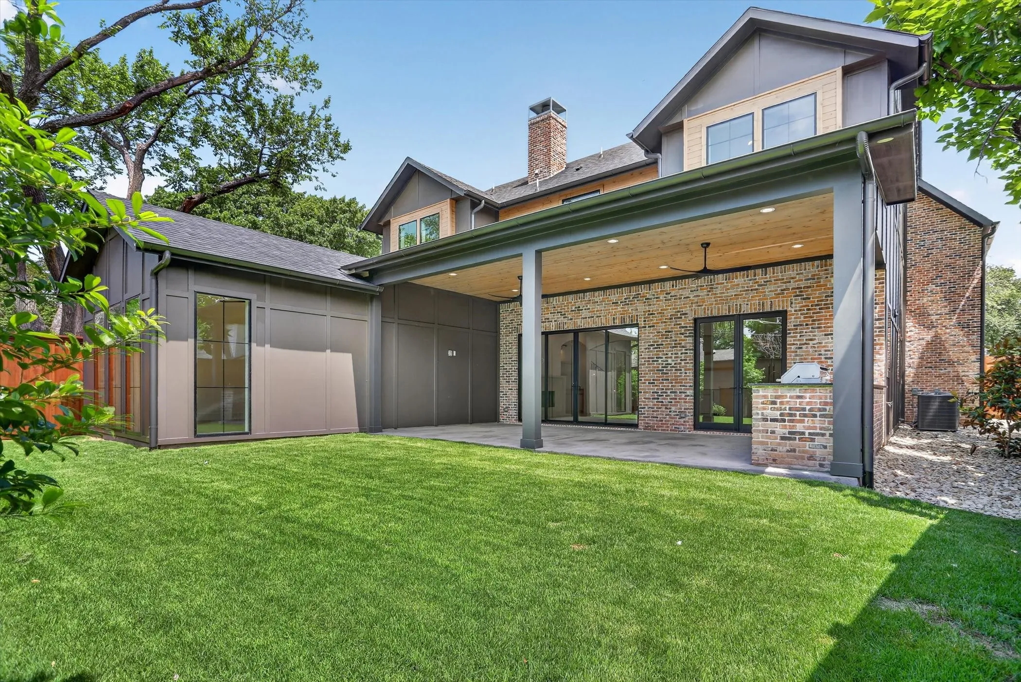 Single Family Residence For Sale in Dallas County , 10140 Lakemere Drive, Dallas, Texas 75238, 5 Bedroom, 4 Bathroom, 2 Garage spaces, 4,232 Sqft, built in 2026, Price $1,785,000, mls#21283326, Real Estate Agent in Dallas, Homes For Sale in Dallas county, Homes For Sale in Dallas, Realtor in Dallas Texas, Real Estate Brokerage Independent Realty Texas, Luminita Cordes Realtor