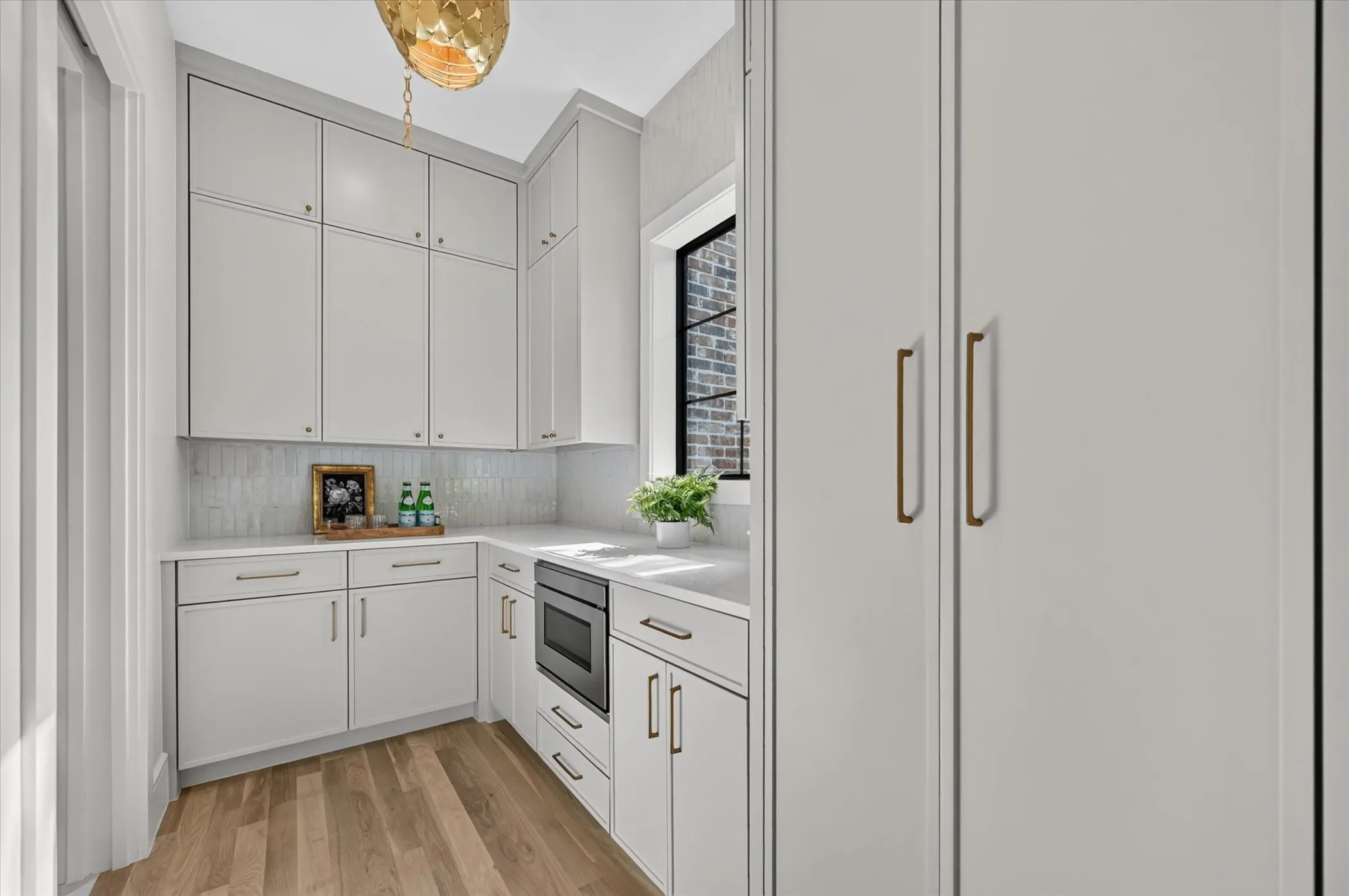 Single Family Residence For Sale in Dallas County , 10140 Lakemere Drive, Dallas, Texas 75238, 5 Bedroom, 4 Bathroom, 2 Garage spaces, 4,232 Sqft, built in 2026, Price $1,785,000, mls#21283326, Real Estate Agent in Dallas, Homes For Sale in Dallas county, Homes For Sale in Dallas, Realtor in Dallas Texas, Real Estate Brokerage Independent Realty Texas, Luminita Cordes Realtor