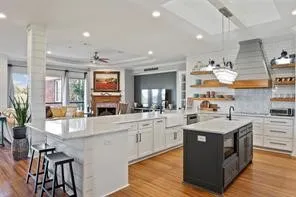 Single Family Residence For Sale in Ellis County , 1110 Bryson Lane, Midlothian, Texas 76065, 6 Bedrooms, 6 Bathrooms, 3 Garage spaces, 7,720 Sqft, built in 1999, Price $1,224,900, mls#21283343, Real Estate Agent in Midlothian, Homes For Sale in Ellis county, Homes For Sale in Midlothian, Realtor in Midlothian Texas, Real Estate Brokerage Independent Realty Texas, Luminita Cordes Realtor