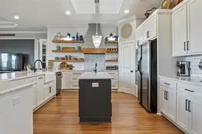 Single Family Residence For Sale in Ellis County , 1110 Bryson Lane, Midlothian, Texas 76065, 6 Bedrooms, 6 Bathrooms, 3 Garage spaces, 7,720 Sqft, built in 1999, Price $1,224,900, mls#21283343, Real Estate Agent in Midlothian, Homes For Sale in Ellis county, Homes For Sale in Midlothian, Realtor in Midlothian Texas, Real Estate Brokerage Independent Realty Texas, Luminita Cordes Realtor