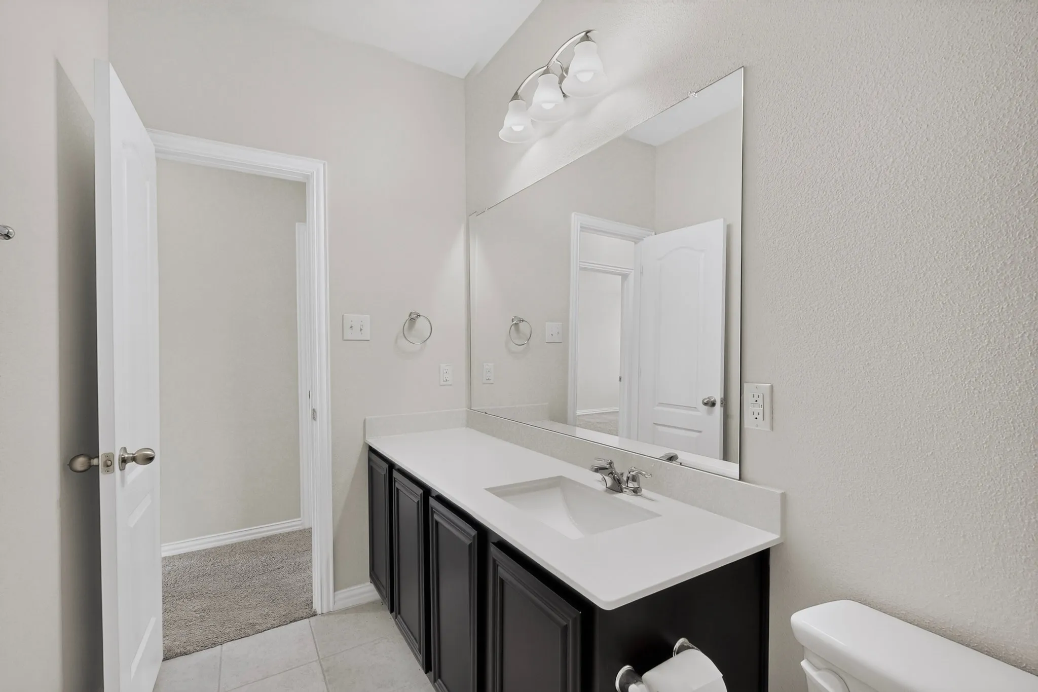 Single Family Residence For Sale in Denton County , 9608 Creekmere Drive, Denton, Texas 76226, 4 Bedroom, 4 Bathroom, 2 Garage spaces, 3,166 Sqft, built in 2018, mls#21283392, Real Estate Agent in Denton, Homes For Sale in Denton county, Homes For Sale in Denton, Realtor in Denton Texas, Real Estate Brokerage Independent Realty Texas, Luminita Cordes Realtor