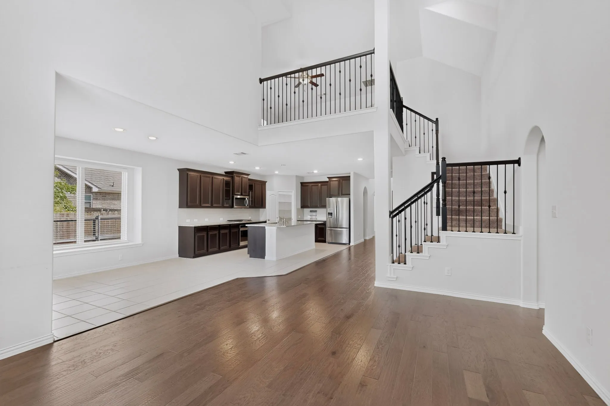 Single Family Residence For Sale in Denton County , 9608 Creekmere Drive, Denton, Texas 76226, 4 Bedroom, 4 Bathroom, 2 Garage spaces, 3,166 Sqft, built in 2018, mls#21283392, Real Estate Agent in Denton, Homes For Sale in Denton county, Homes For Sale in Denton, Realtor in Denton Texas, Real Estate Brokerage Independent Realty Texas, Luminita Cordes Realtor