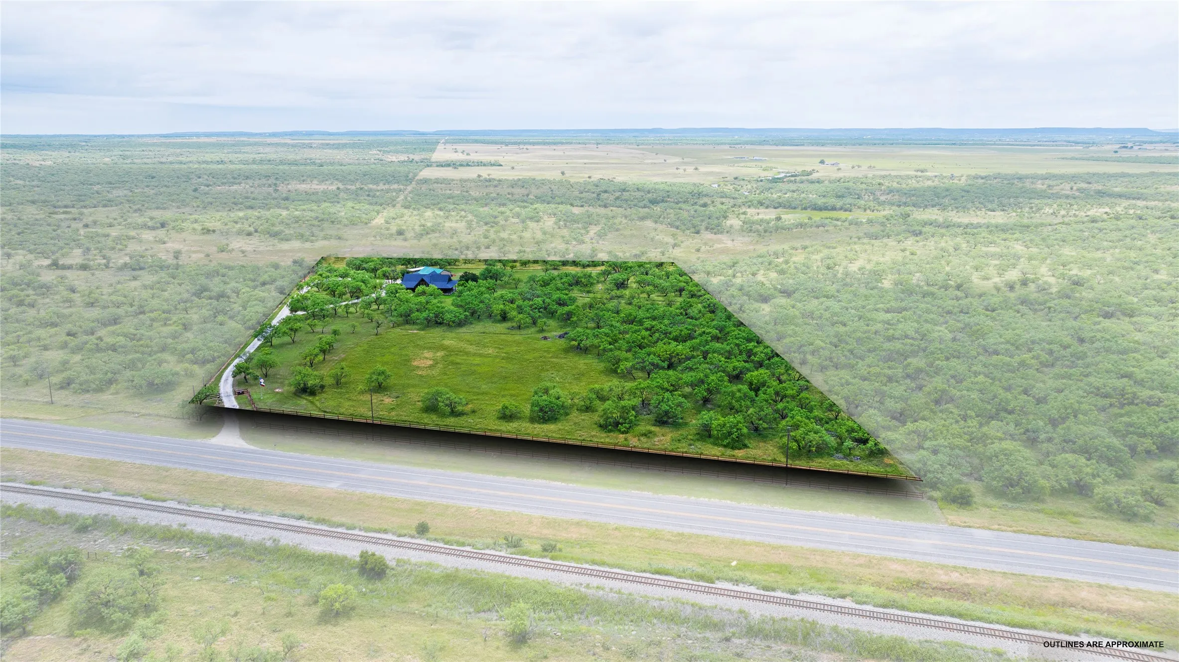 Single Family Residence For Sale in Taylor County , 12313 FM 18, Abilene, Texas 79602, 3 Bedroom, 2 Bathroom, 2 Garage spaces, 2,580 Sqft, built in 2007, mls#21279247, Real Estate Agent in Abilene, Homes For Sale in Taylor county, Homes For Sale in Abilene, Realtor in Abilene Texas, Real Estate Brokerage Independent Realty Texas, Luminita Cordes Realtor
