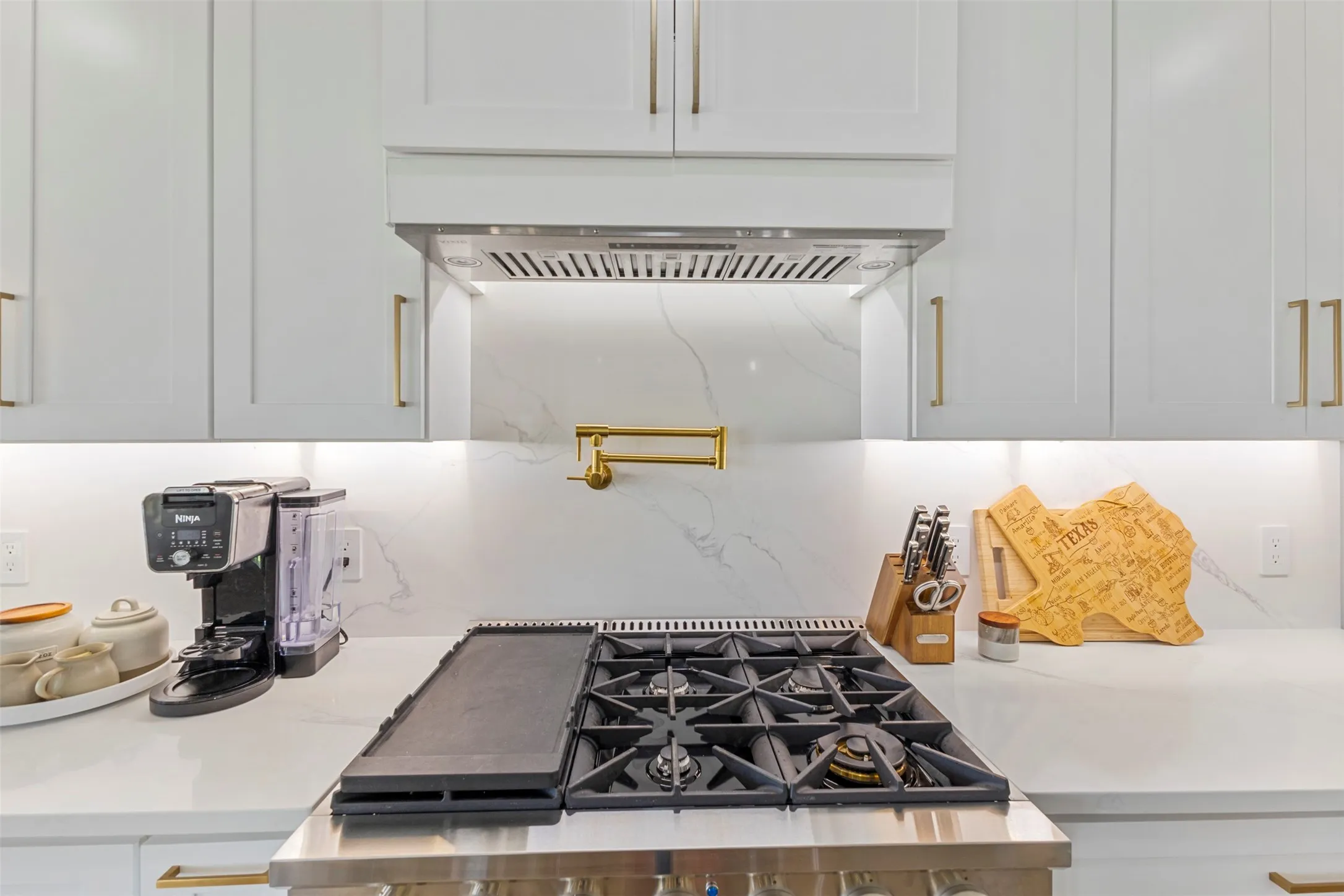 Single Family Residence For Sale in Ellis County , 1271 Old Telico Road, Ennis, Texas 75119, 4 Bedrooms, 4 Bathrooms, Garage spaces, 2,714 Sqft, built in 2024, Price $739,000, mls#21283406, Real Estate Agent in Ennis, Homes For Sale in Ellis county, Homes For Sale in Ennis, Realtor in Ennis Texas, Real Estate Brokerage Independent Realty Texas, Luminita Cordes Realtor