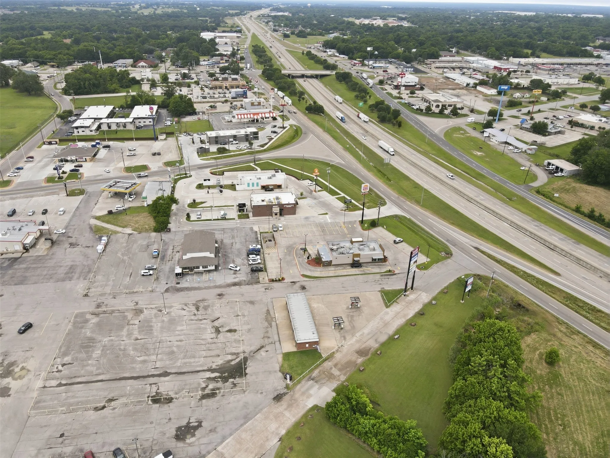 Retail For Sale in Hopkins County , 215 Shannon Road E, Sulphur Springs, Texas 75482, 0, 0, Garage spaces, 0 Sqft, built in 1999, mls#21279288, Real Estate Agent in Sulphur Springs, Homes For Sale in Hopkins county, Homes For Sale in Sulphur Springs, Realtor in Sulphur Springs Texas, Real Estate Brokerage Independent Realty Texas, Luminita Cordes Realtor