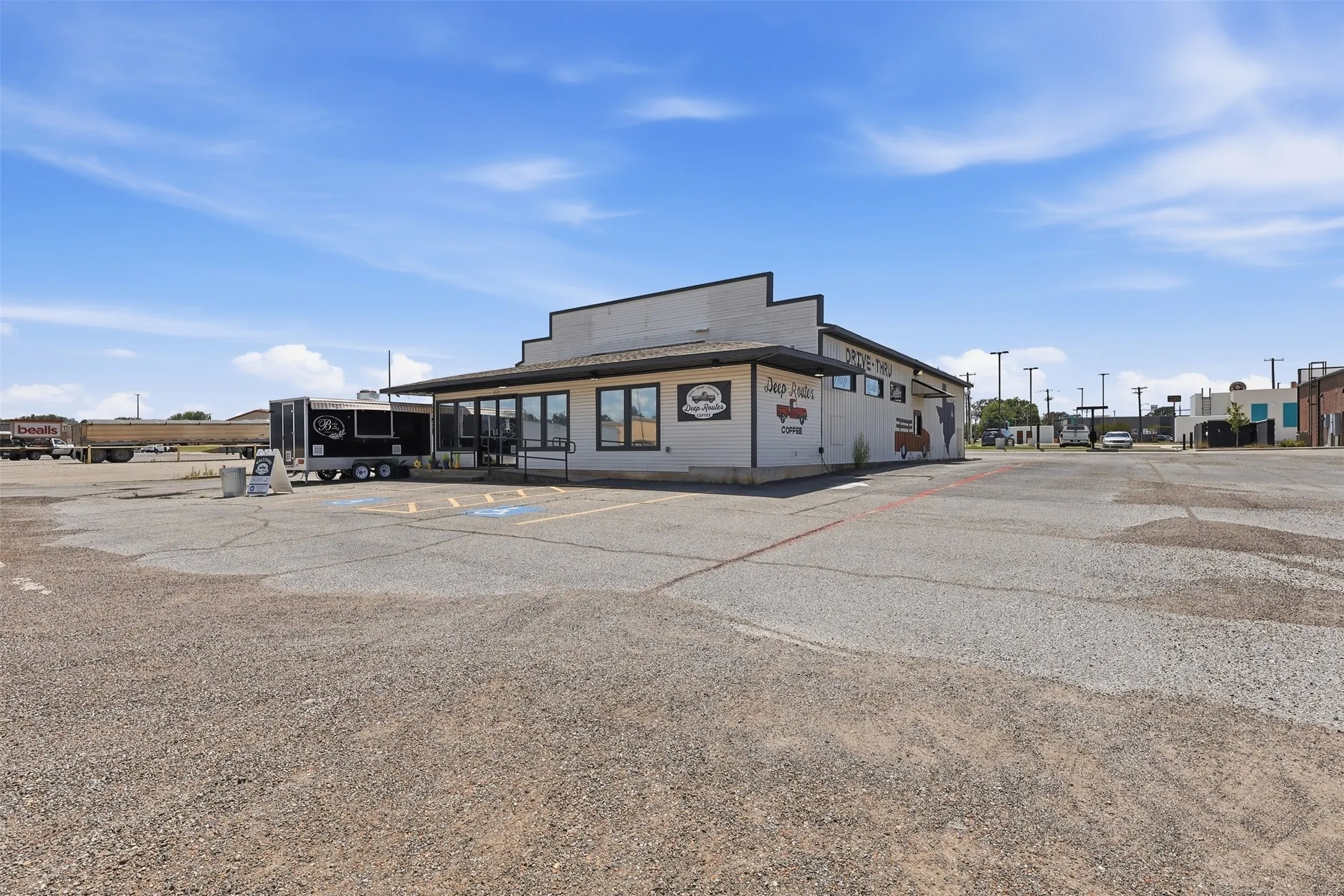 Retail For Sale in Hopkins County , 215 Shannon Road E, Sulphur Springs, Texas 75482, 0, 0, Garage spaces, 0 Sqft, built in 1999, mls#21279288, Real Estate Agent in Sulphur Springs, Homes For Sale in Hopkins county, Homes For Sale in Sulphur Springs, Realtor in Sulphur Springs Texas, Real Estate Brokerage Independent Realty Texas, Luminita Cordes Realtor