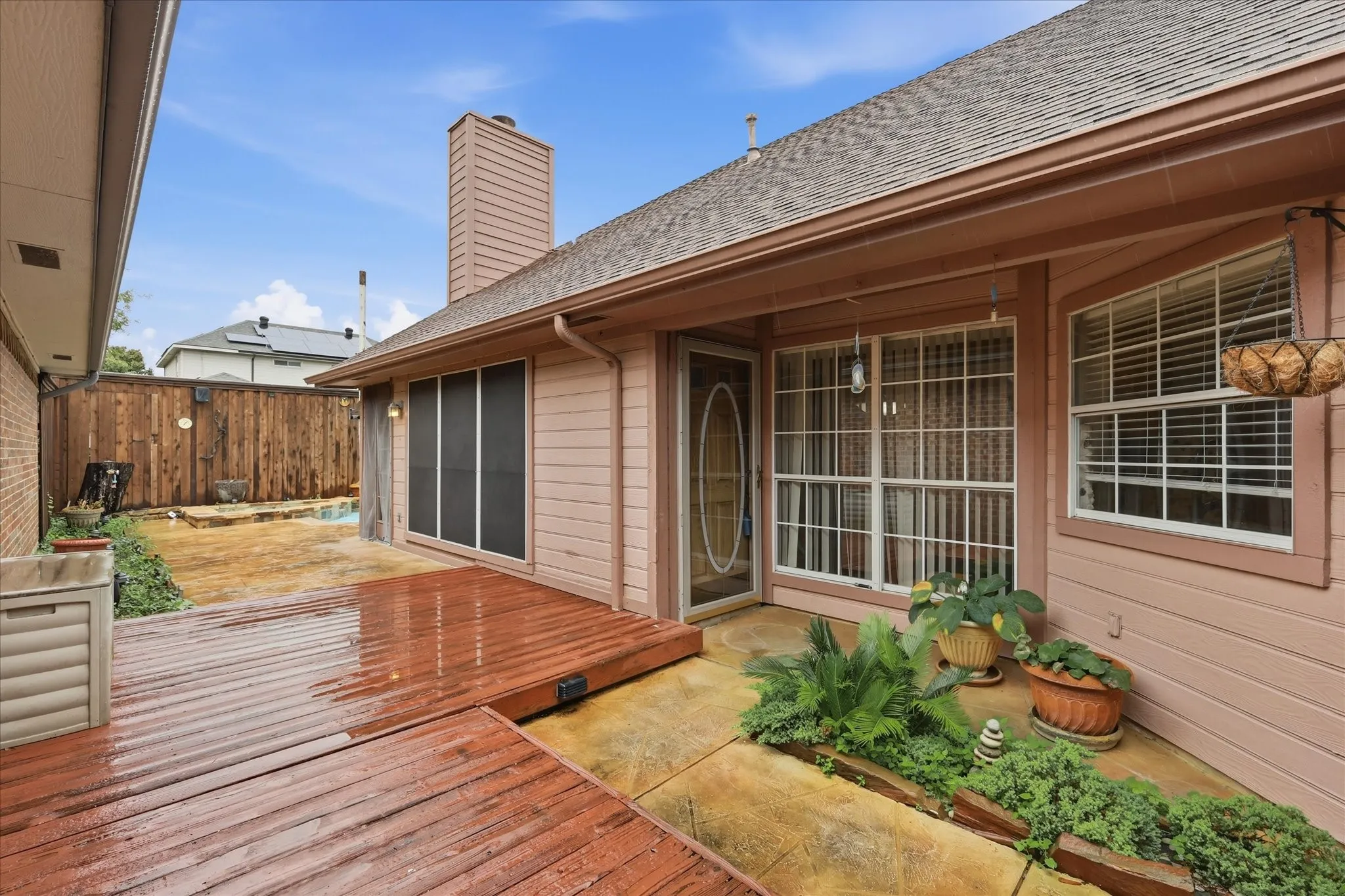 Single Family Residence For Sale in Dallas County , 5101 Hearthcrest Drive, Garland, Texas 75044, 3 Bedroom, 3 Bathroom, 2 Garage spaces, 1,573 Sqft, built in 1987, mls#21276435, Real Estate Agent in Garland, Homes For Sale in Dallas county, Homes For Sale in Garland, Realtor in Garland Texas, Real Estate Brokerage Independent Realty Texas, Luminita Cordes Realtor