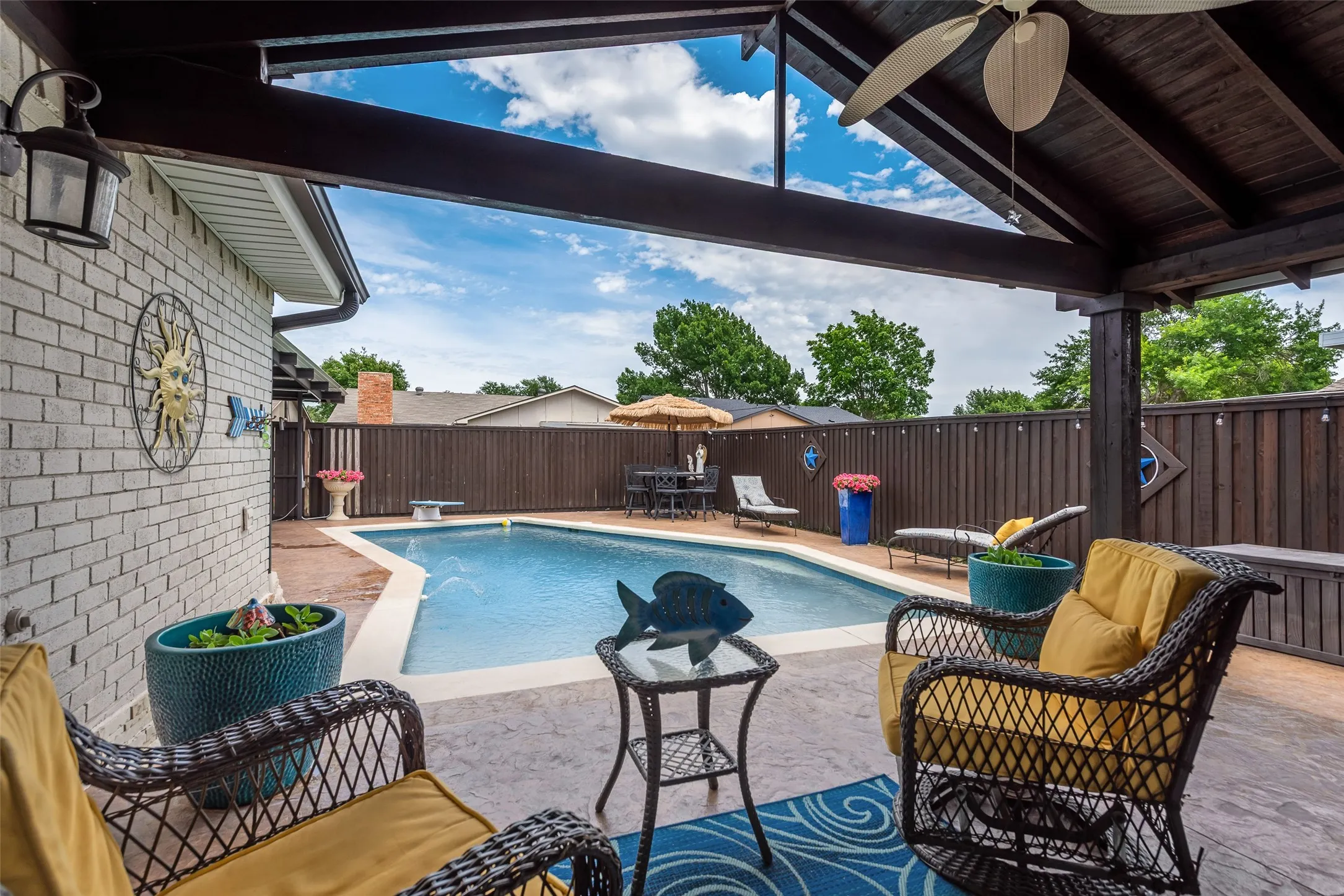 Single Family Residence For Sale in Denton County , 1911 White Rose Lane, Carrollton, Texas 75007, 4 Bedroom, 2 Bathroom, 2 Garage spaces, 2,200 Sqft, built in 1977, Price $549,000, mls#21281515, Real Estate Agent in Carrollton, Homes For Sale in Denton county, Homes For Sale in Carrollton, Realtor in Carrollton Texas, Real Estate Brokerage Independent Realty Texas, Luminita Cordes Realtor