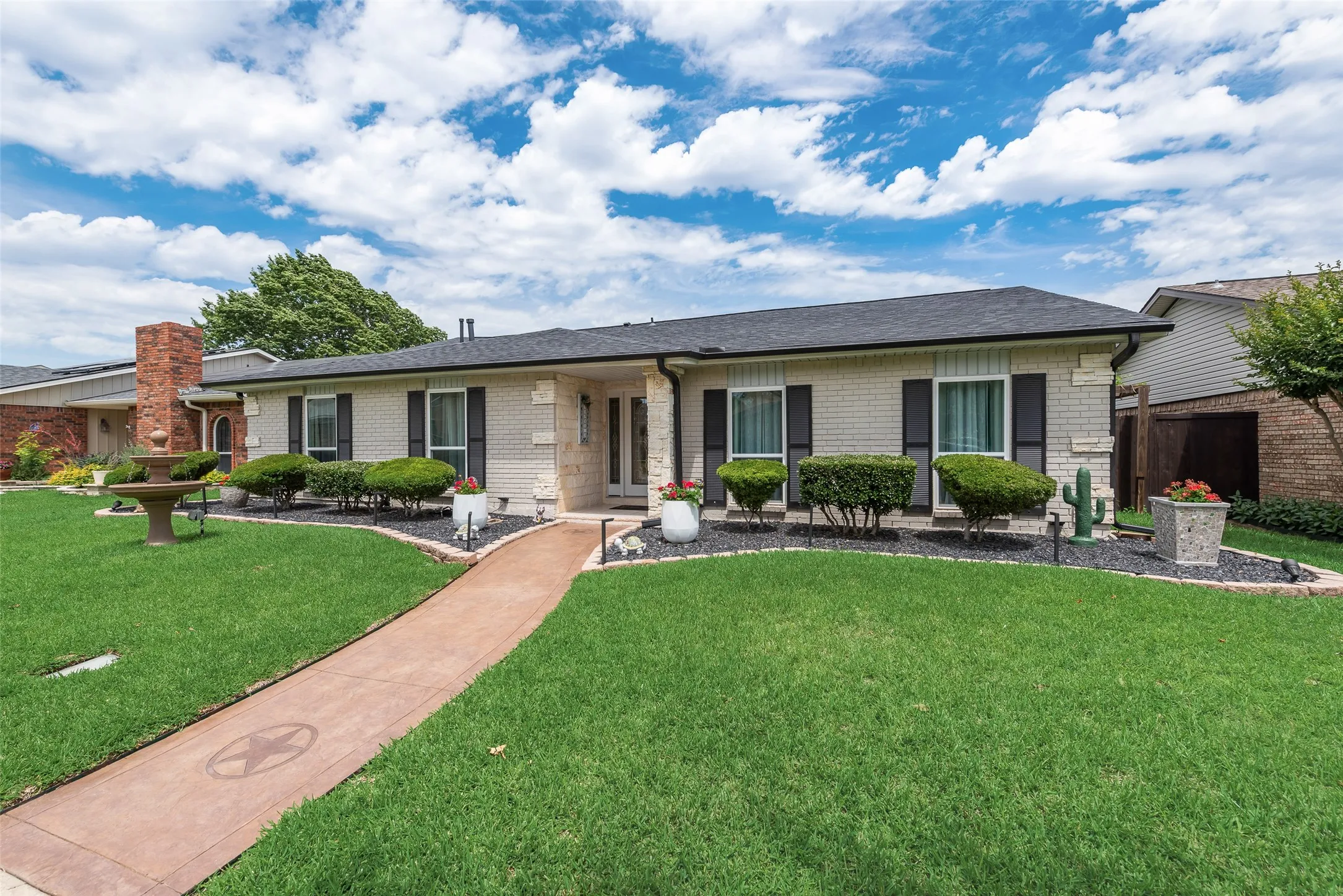 Single Family Residence For Sale in Denton County , 1911 White Rose Lane, Carrollton, Texas 75007, 4 Bedroom, 2 Bathroom, 2 Garage spaces, 2,200 Sqft, built in 1977, Price $549,000, mls#21281515, Real Estate Agent in Carrollton, Homes For Sale in Denton county, Homes For Sale in Carrollton, Realtor in Carrollton Texas, Real Estate Brokerage Independent Realty Texas, Luminita Cordes Realtor