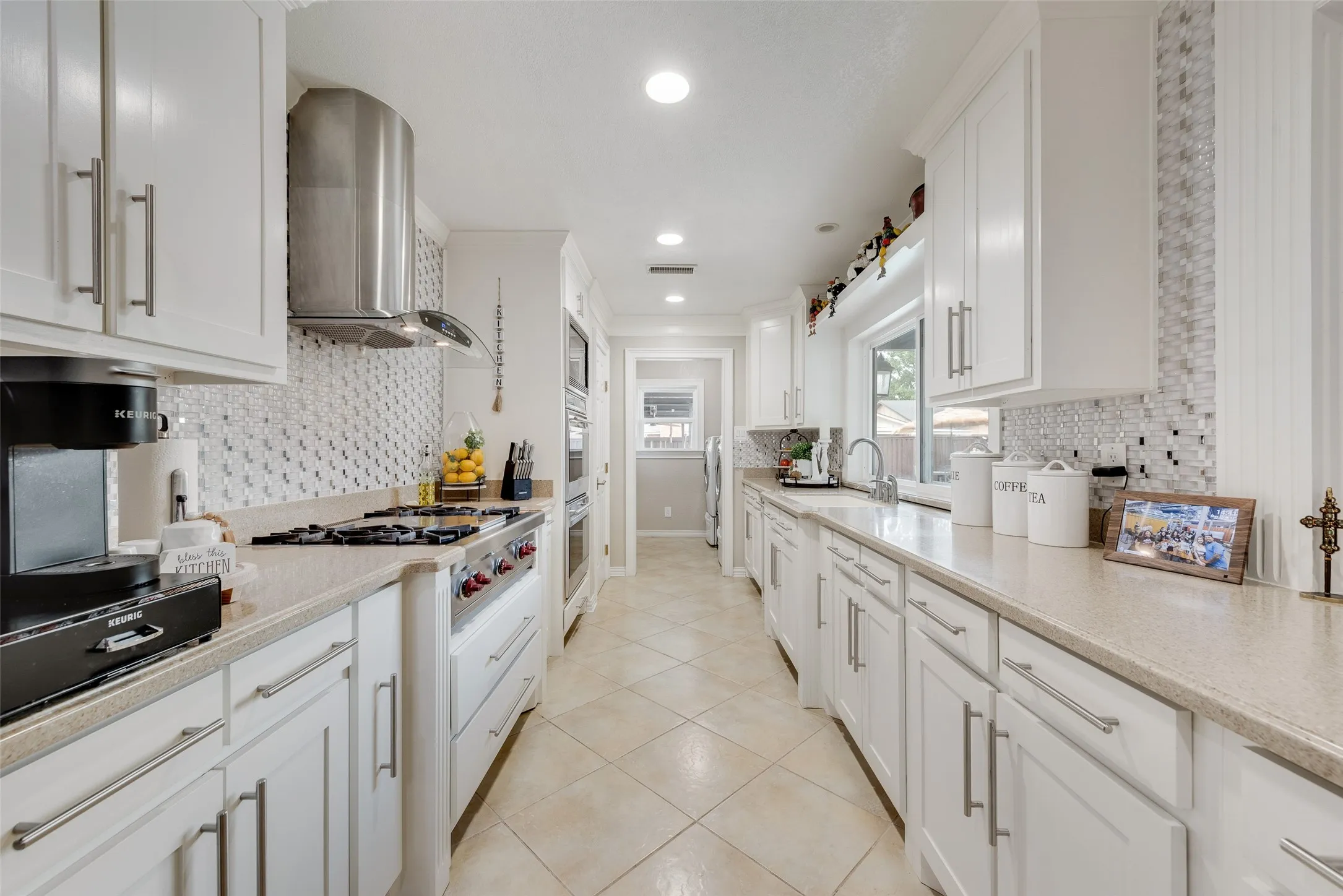 Single Family Residence For Sale in Denton County , 1911 White Rose Lane, Carrollton, Texas 75007, 4 Bedroom, 2 Bathroom, 2 Garage spaces, 2,200 Sqft, built in 1977, Price $549,000, mls#21281515, Real Estate Agent in Carrollton, Homes For Sale in Denton county, Homes For Sale in Carrollton, Realtor in Carrollton Texas, Real Estate Brokerage Independent Realty Texas, Luminita Cordes Realtor