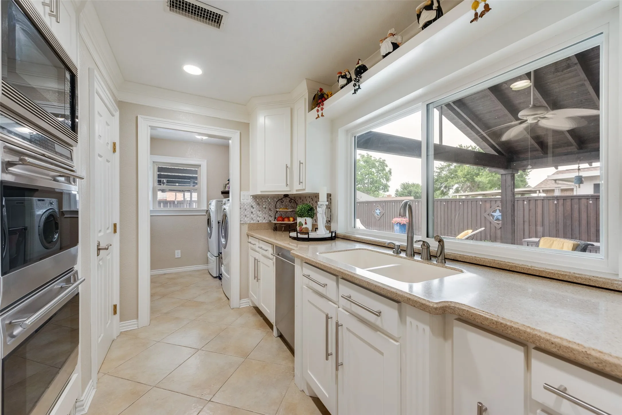 Single Family Residence For Sale in Denton County , 1911 White Rose Lane, Carrollton, Texas 75007, 4 Bedroom, 2 Bathroom, 2 Garage spaces, 2,200 Sqft, built in 1977, Price $549,000, mls#21281515, Real Estate Agent in Carrollton, Homes For Sale in Denton county, Homes For Sale in Carrollton, Realtor in Carrollton Texas, Real Estate Brokerage Independent Realty Texas, Luminita Cordes Realtor