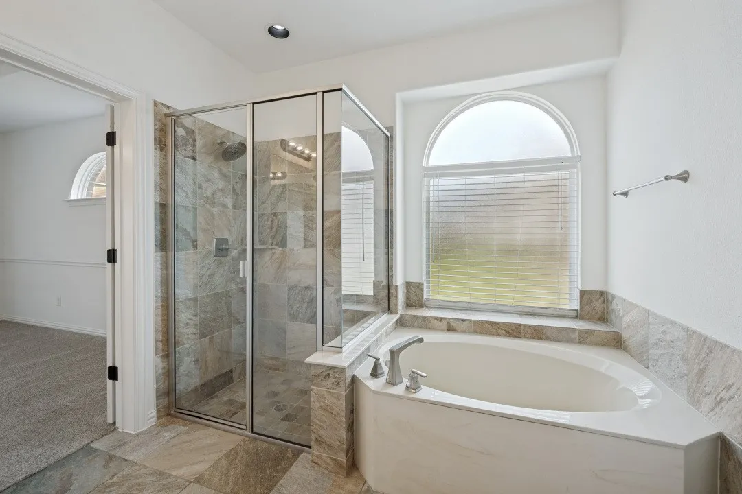 Single Family Residence For Sale in Tarrant County , 233 Chappellet Street, Kennedale, Texas 76060, 5 Bedroom, 4 Bathroom, 2 Garage spaces, 3,684 Sqft, built in 2015, mls#21282434, Real Estate Agent in Kennedale, Homes For Sale in Tarrant county, Homes For Sale in Kennedale, Realtor in Kennedale Texas, Real Estate Brokerage Independent Realty Texas, Luminita Cordes Realtor