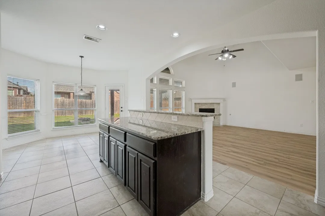 Single Family Residence For Sale in Tarrant County , 233 Chappellet Street, Kennedale, Texas 76060, 5 Bedroom, 4 Bathroom, 2 Garage spaces, 3,684 Sqft, built in 2015, mls#21282434, Real Estate Agent in Kennedale, Homes For Sale in Tarrant county, Homes For Sale in Kennedale, Realtor in Kennedale Texas, Real Estate Brokerage Independent Realty Texas, Luminita Cordes Realtor