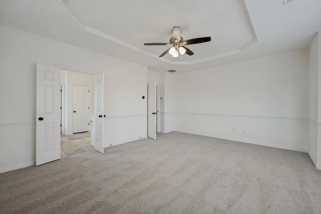 Single Family Residence For Sale in Tarrant County , 233 Chappellet Street, Kennedale, Texas 76060, 5 Bedroom, 4 Bathroom, 2 Garage spaces, 3,684 Sqft, built in 2015, mls#21282434, Real Estate Agent in Kennedale, Homes For Sale in Tarrant county, Homes For Sale in Kennedale, Realtor in Kennedale Texas, Real Estate Brokerage Independent Realty Texas, Luminita Cordes Realtor