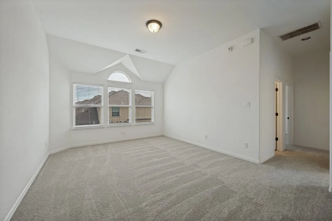 Single Family Residence For Sale in Tarrant County , 233 Chappellet Street, Kennedale, Texas 76060, 5 Bedroom, 4 Bathroom, 2 Garage spaces, 3,684 Sqft, built in 2015, mls#21282434, Real Estate Agent in Kennedale, Homes For Sale in Tarrant county, Homes For Sale in Kennedale, Realtor in Kennedale Texas, Real Estate Brokerage Independent Realty Texas, Luminita Cordes Realtor