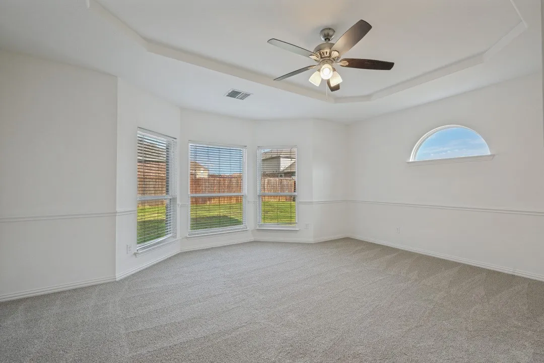 Single Family Residence For Sale in Tarrant County , 233 Chappellet Street, Kennedale, Texas 76060, 5 Bedroom, 4 Bathroom, 2 Garage spaces, 3,684 Sqft, built in 2015, mls#21282434, Real Estate Agent in Kennedale, Homes For Sale in Tarrant county, Homes For Sale in Kennedale, Realtor in Kennedale Texas, Real Estate Brokerage Independent Realty Texas, Luminita Cordes Realtor